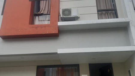 Rumah Minimalis Bagus Dalam Cluster Hot Sale di Graha Bintaro