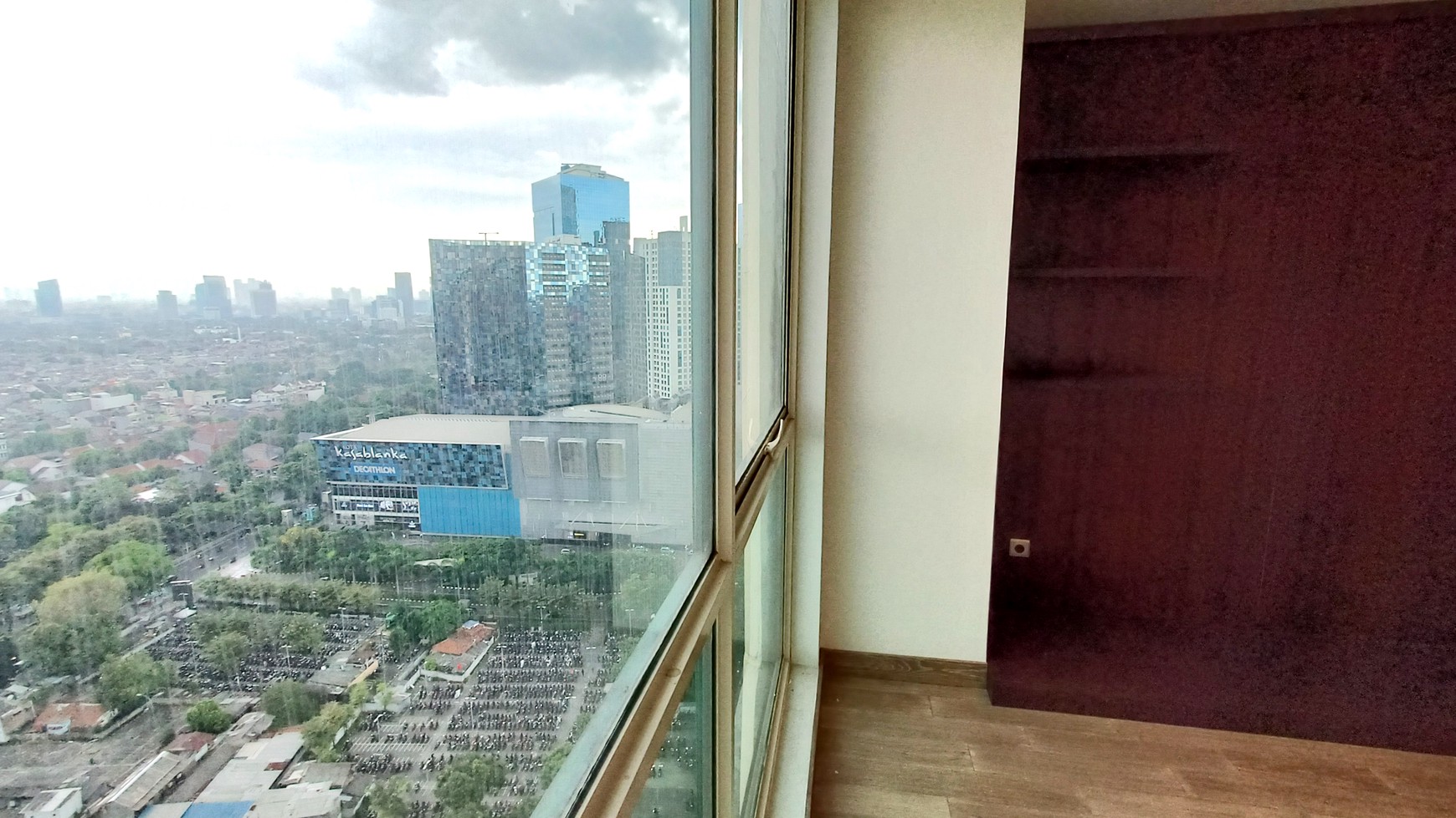 Apartemen Casablanca Tower 2  Penthouse di area yang stretegis dekat ke Mall Kota Casablanca, dekat ke Mega Kuningan, terawat