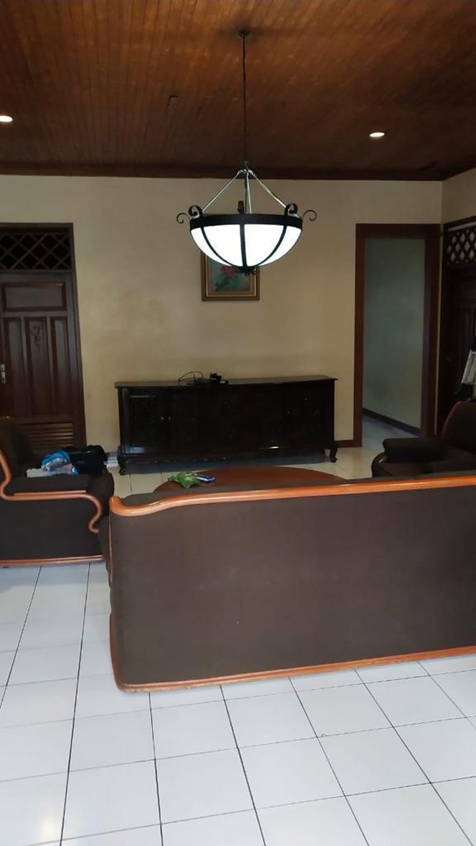 RUMAH DI CIJAURA GIRANG, DI KAWASAN ELITE BANDUNG TIMUR