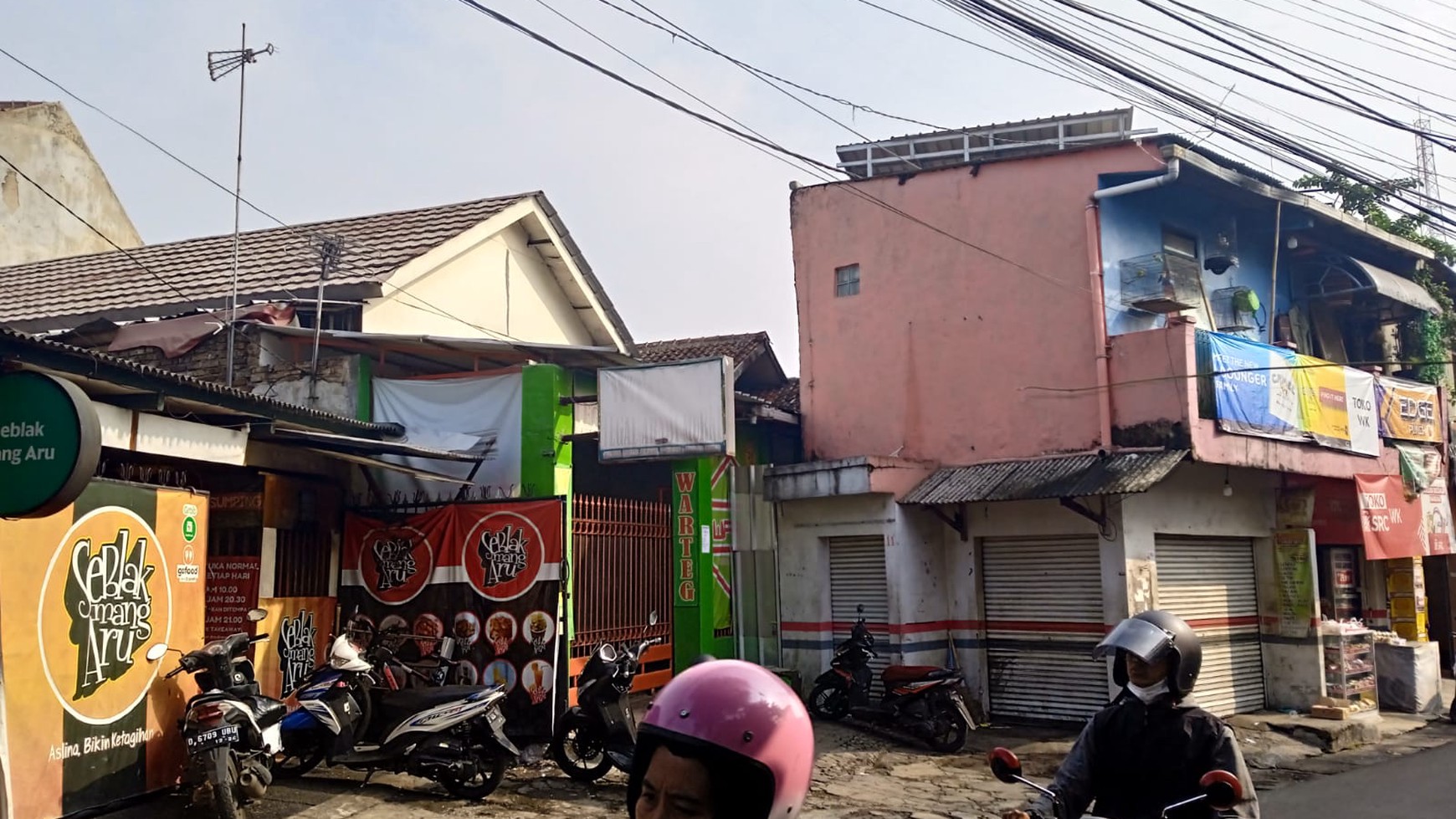 Rumah Dan Ruang Usaha di jalan GAGAK Main Road cocok untuk berbagai usaha (kuliner, bengkel, laundry dll)