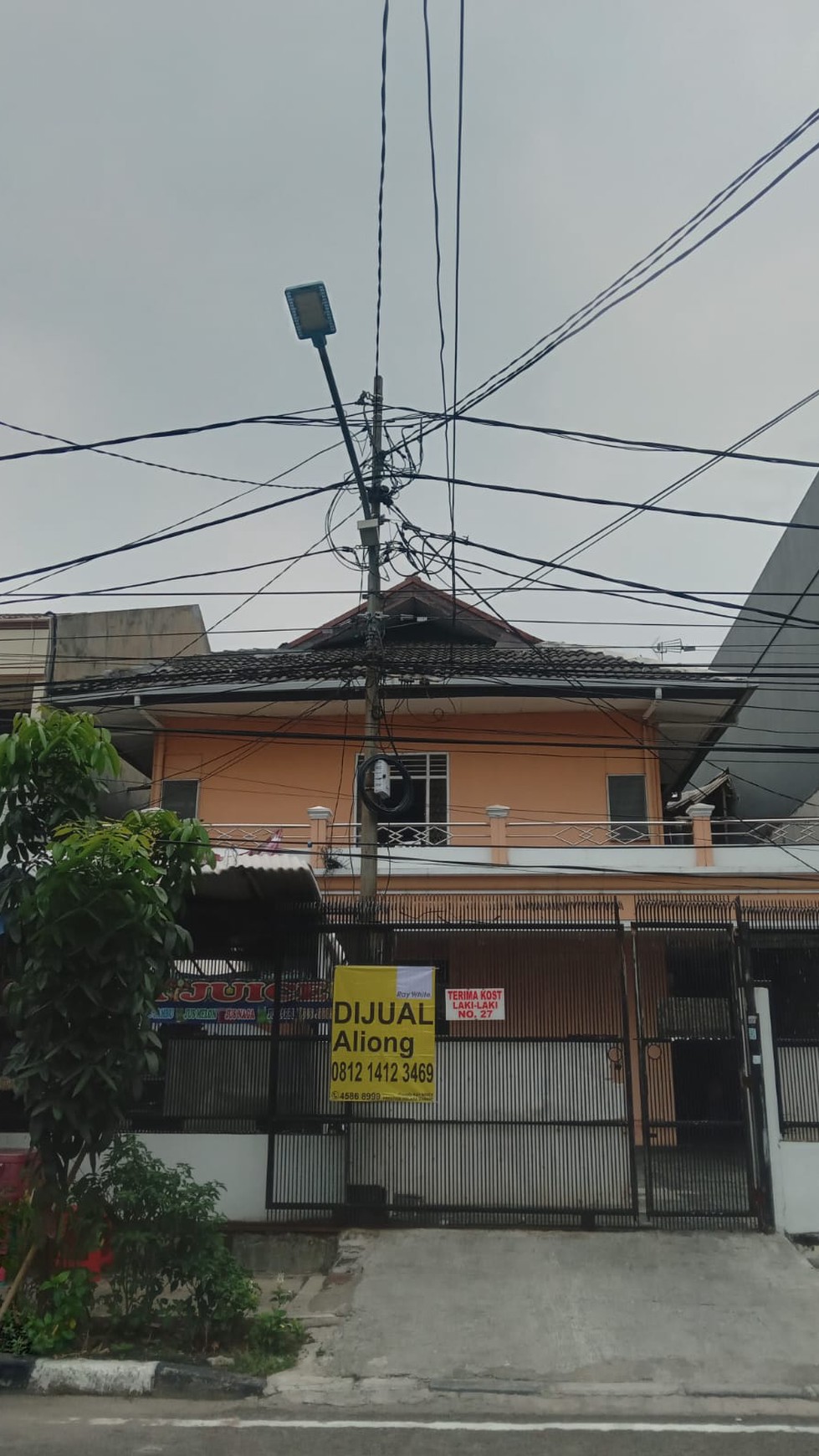 Rumah Kost 2 lantai , lokasi dekat universitas  di jl.Muwardi Grogol