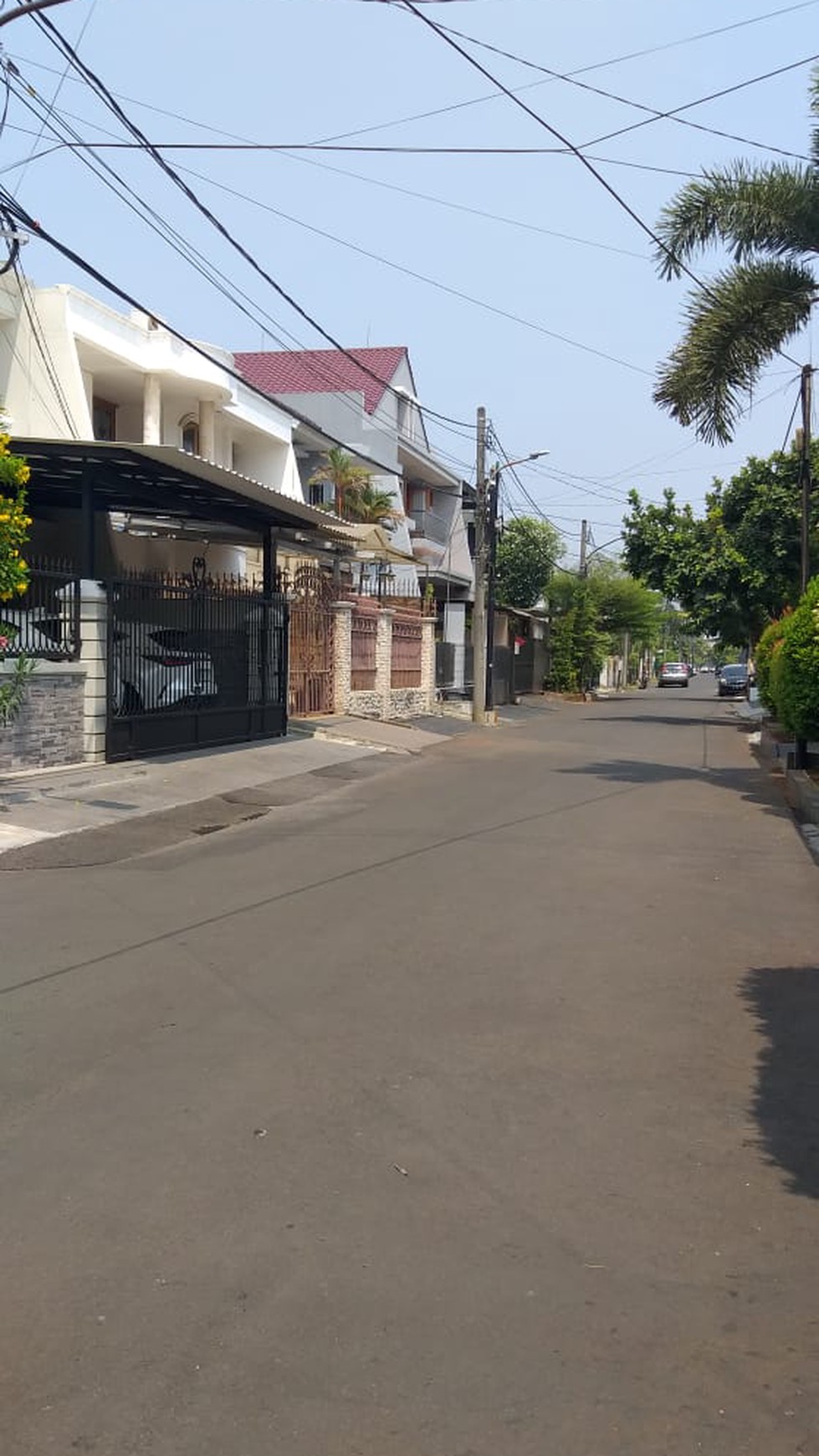 Rumah 2 lantai di Janur Elok Kelapa Gaind