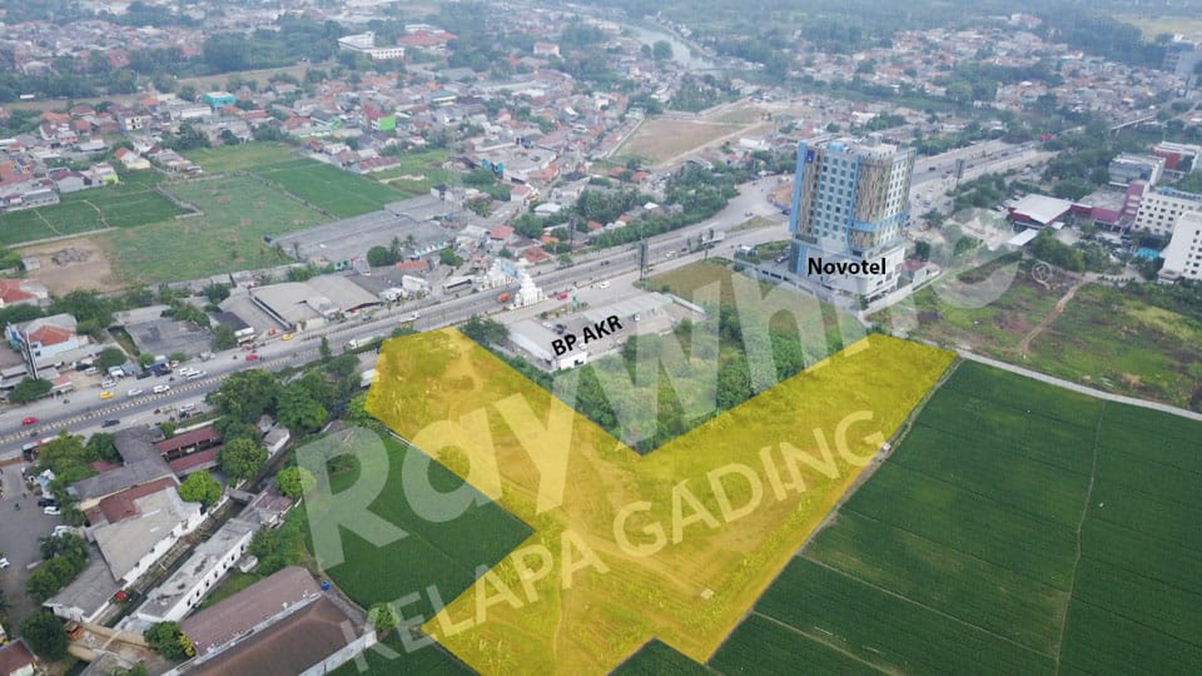 Tanah Komersial  Jl International Karawang Barat, Luas 1,3 Ha