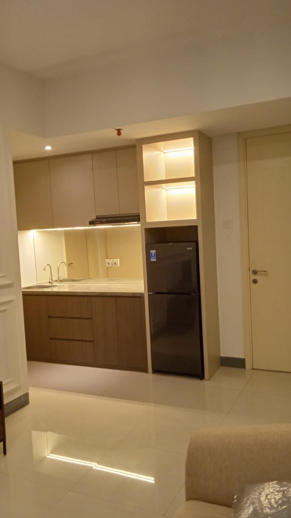 1585. Disewa Apartemen Benson Pakuwon Indah