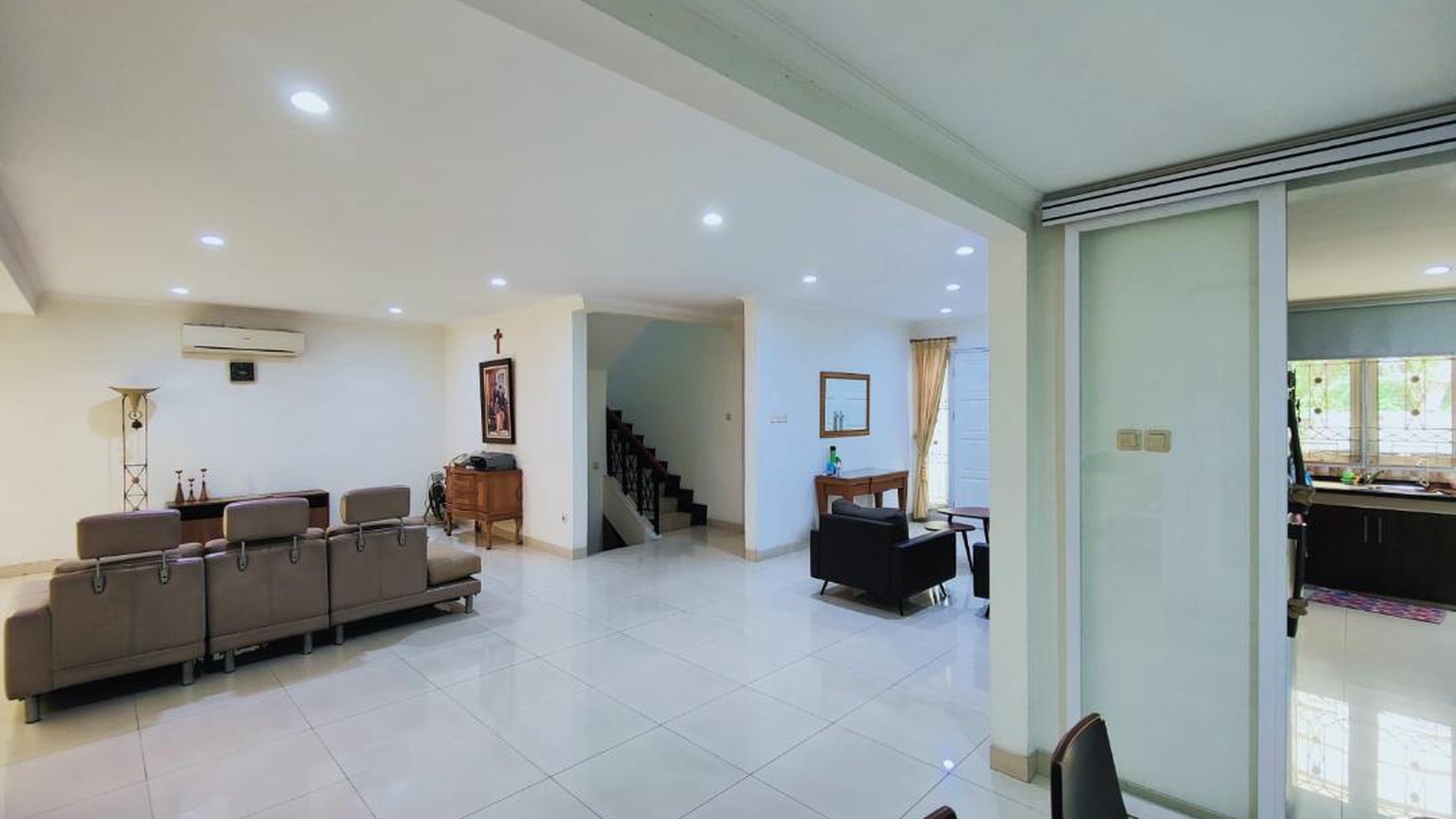 Dijual Rumah Minimalis Janur Elok Belakang Santika