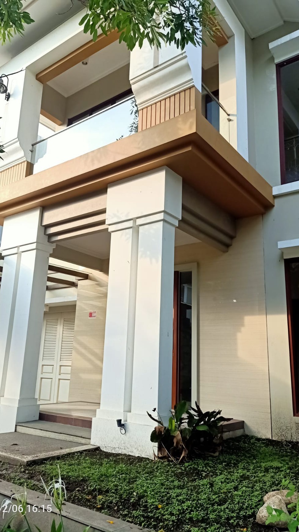 Rumah Mewah Semi Furnish di Perum Vasana Residence Condong Catur Sleman 