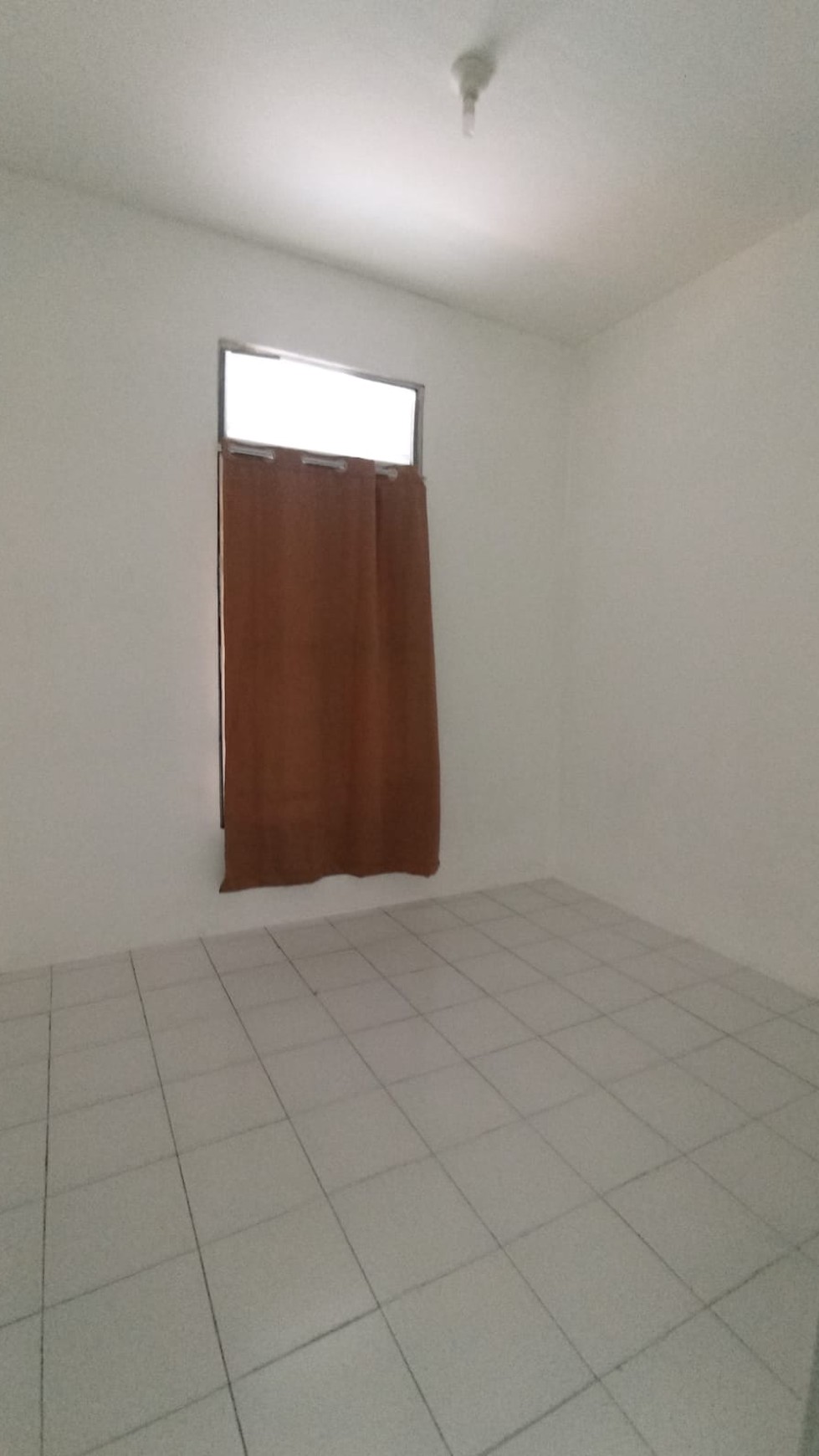 Disewakan rumah di grand view cluster Fiera Vista Binong Karawaci Tangerang