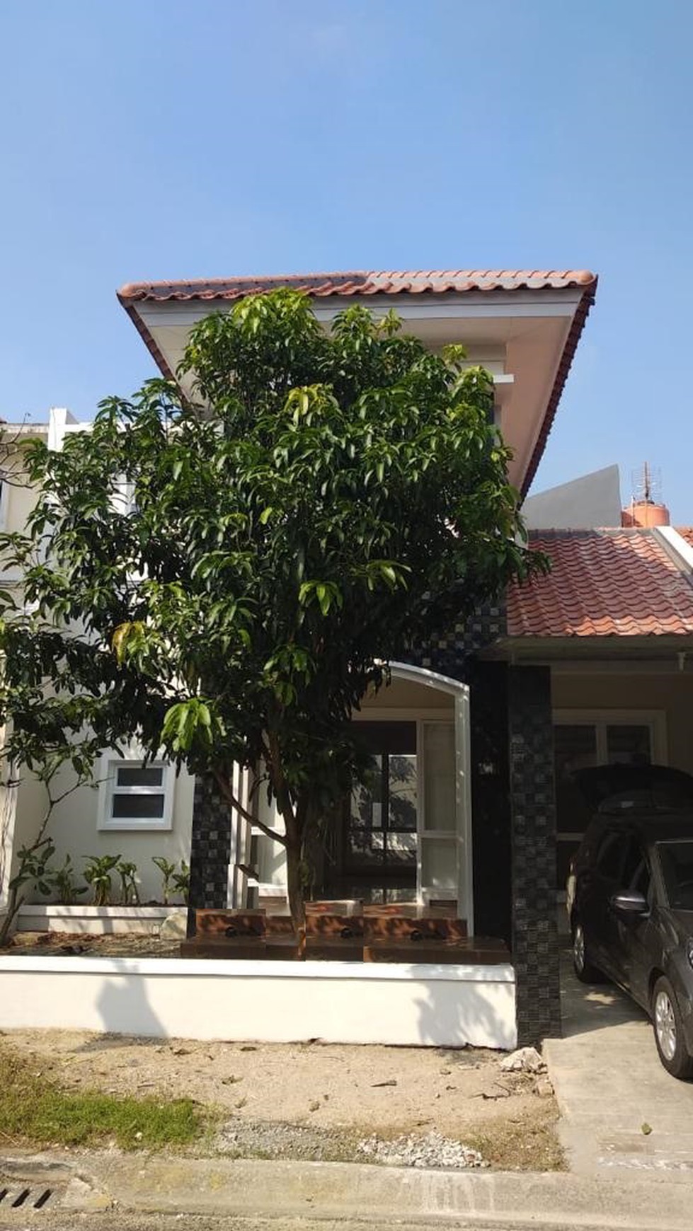 Rumah cantik, siap huni di bintaro sektor 9