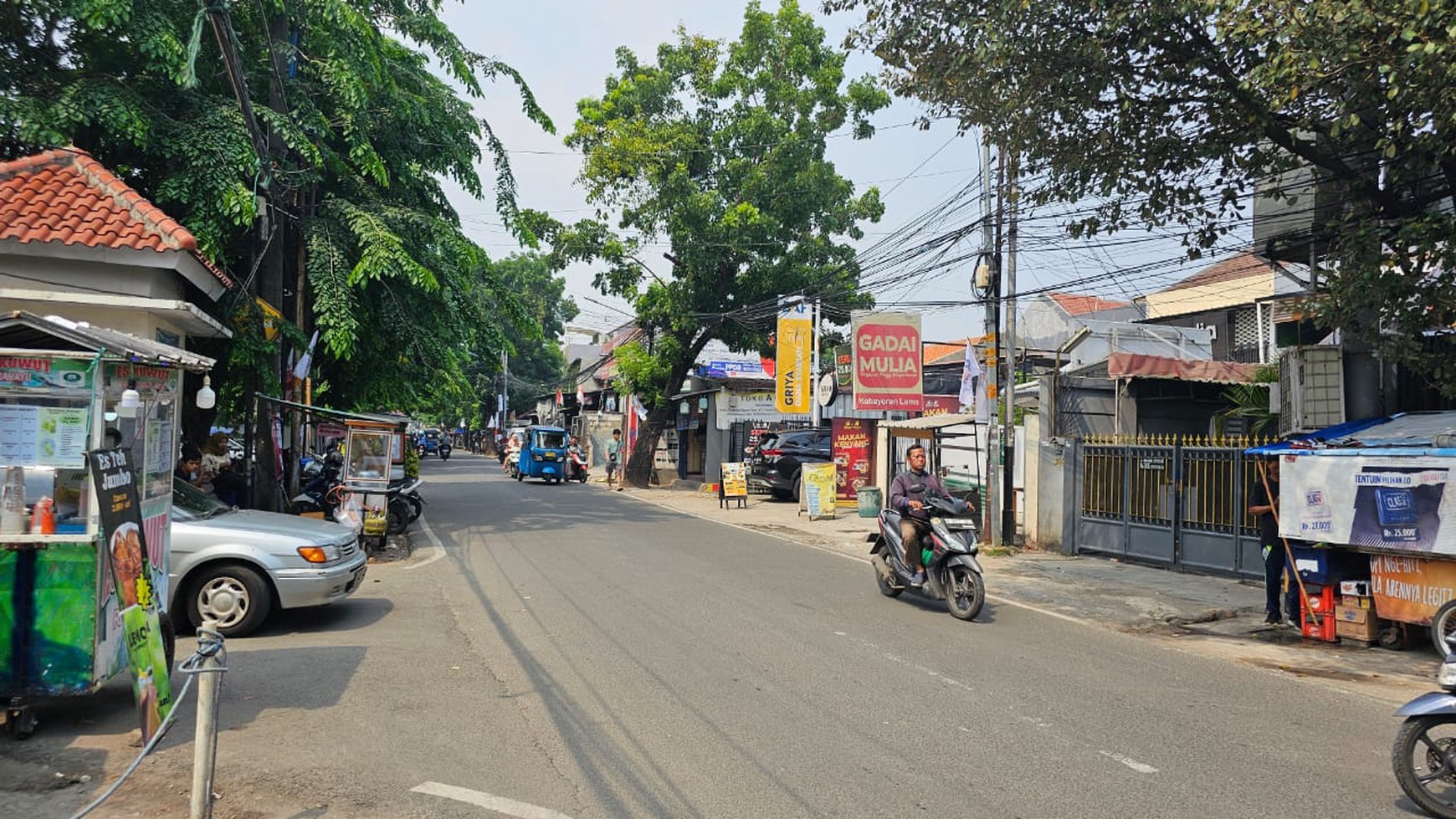 Tanah dan bangunan jalan panjang , cipulir - Kebayoran lama