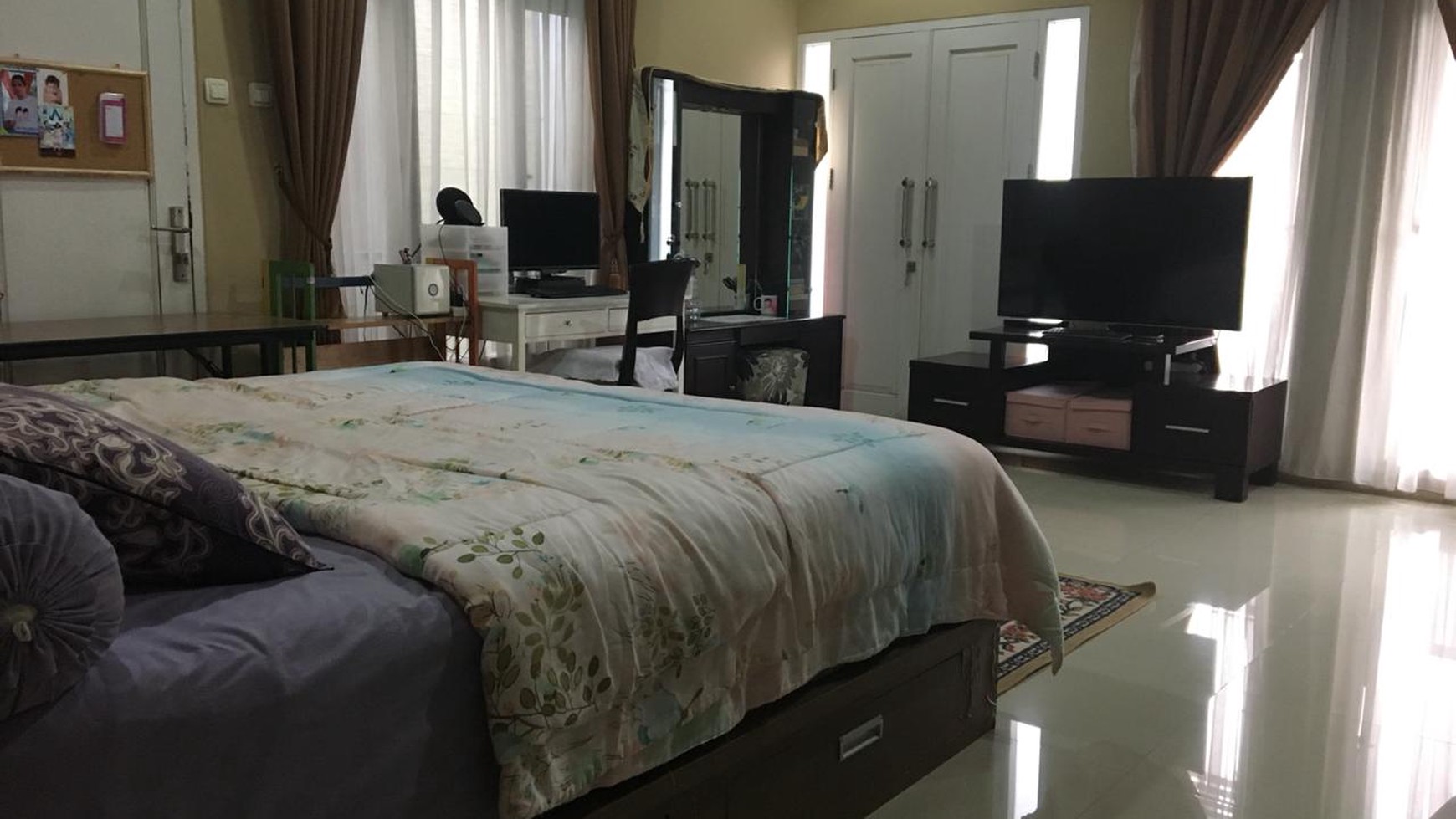 Rumah siap huni, Full Furnished di Bintaro.