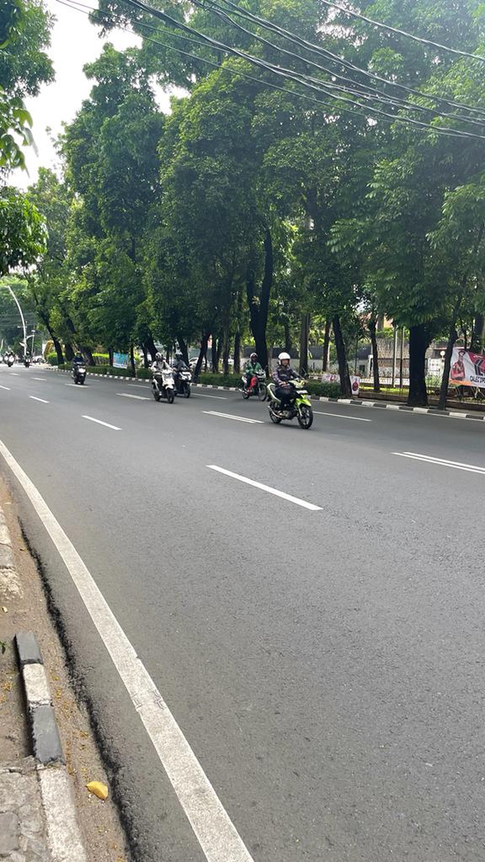 Rumah siap huni di kebayoran baru jaksel.