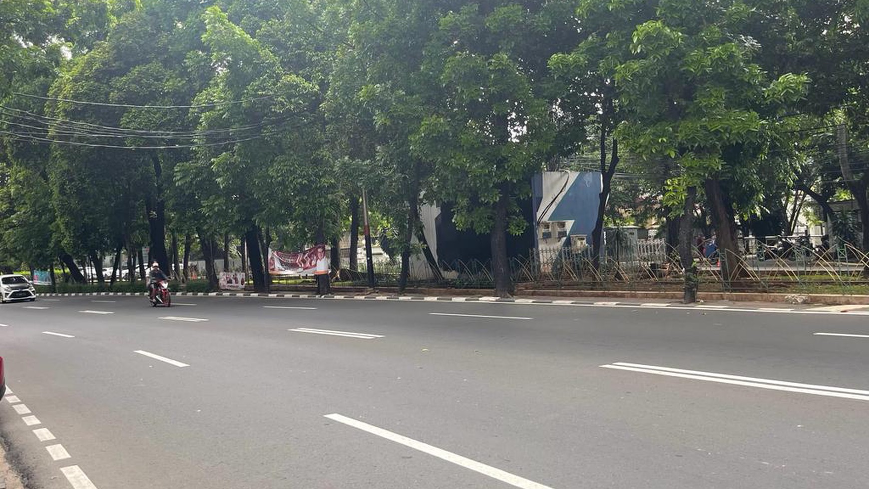 Rumah siap huni di kebayoran baru jaksel.