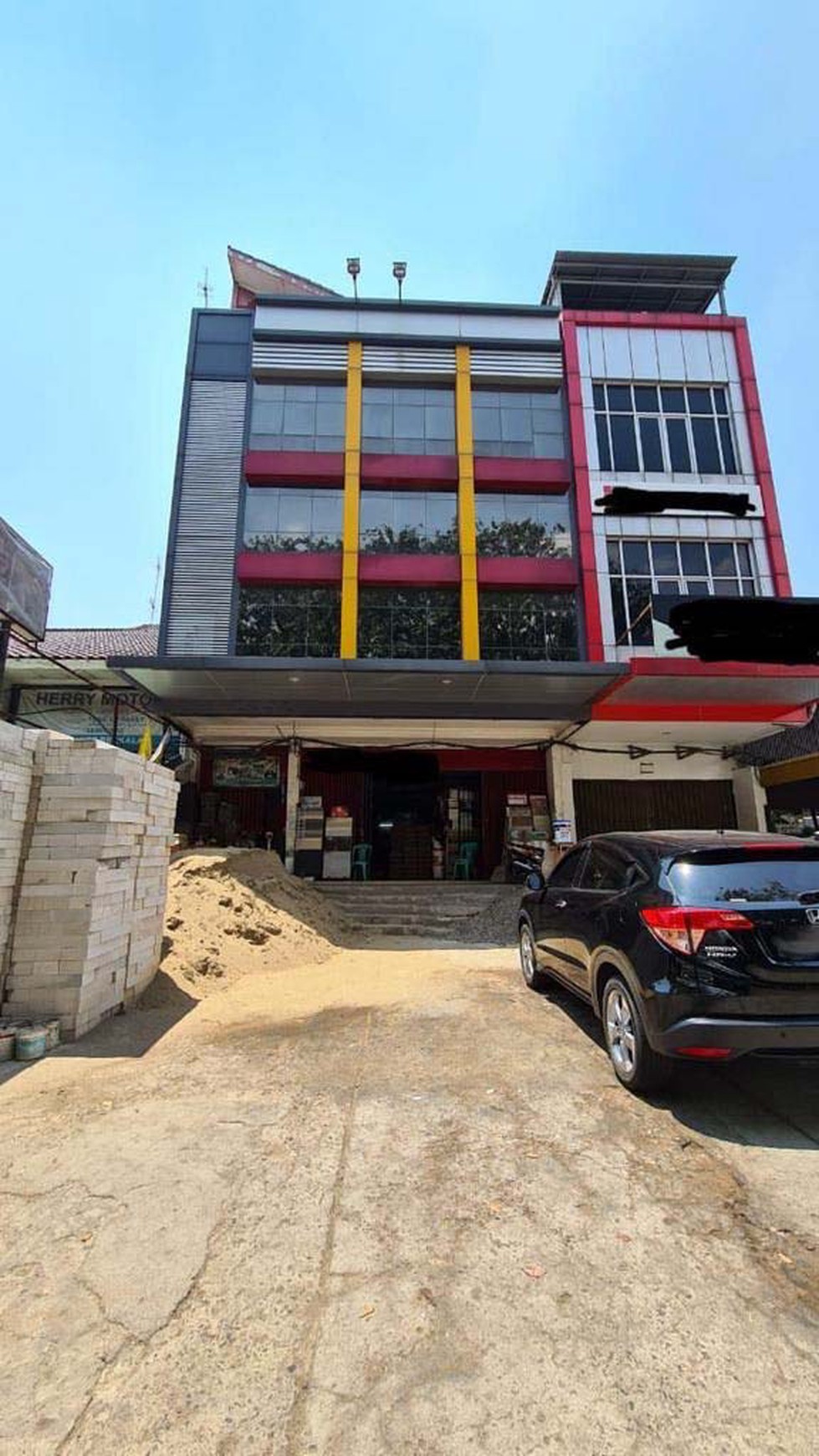 Ruko Gandeng 2 Lokasi Premium dan Strategis @Kelapa Gading