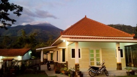 1577. Dijual Vilaa Jl. Raya Trawas Tretes, Trawas, Mojokerto