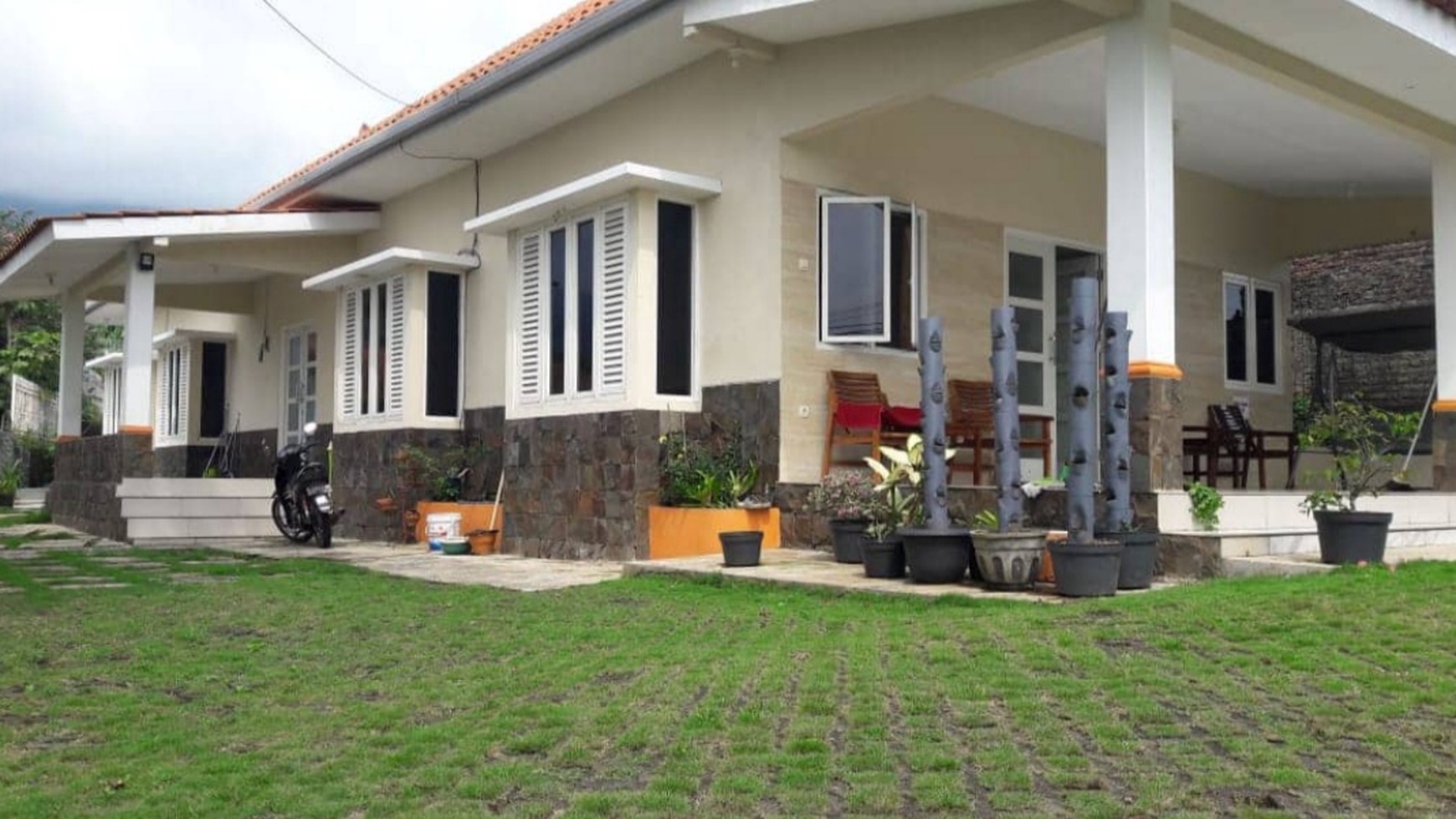 1577. Dijual Vilaa Jl. Raya Trawas Tretes, Trawas, Mojokerto