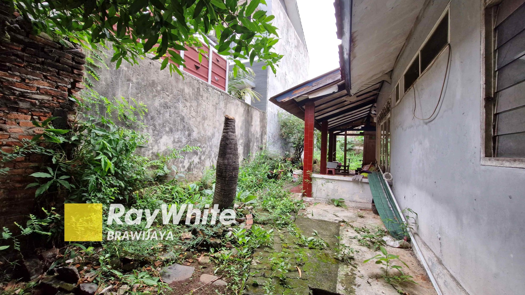 Rumah lama di jl Rambutan, Pejaten Barat, dekat stasiun KA Ps Minggu