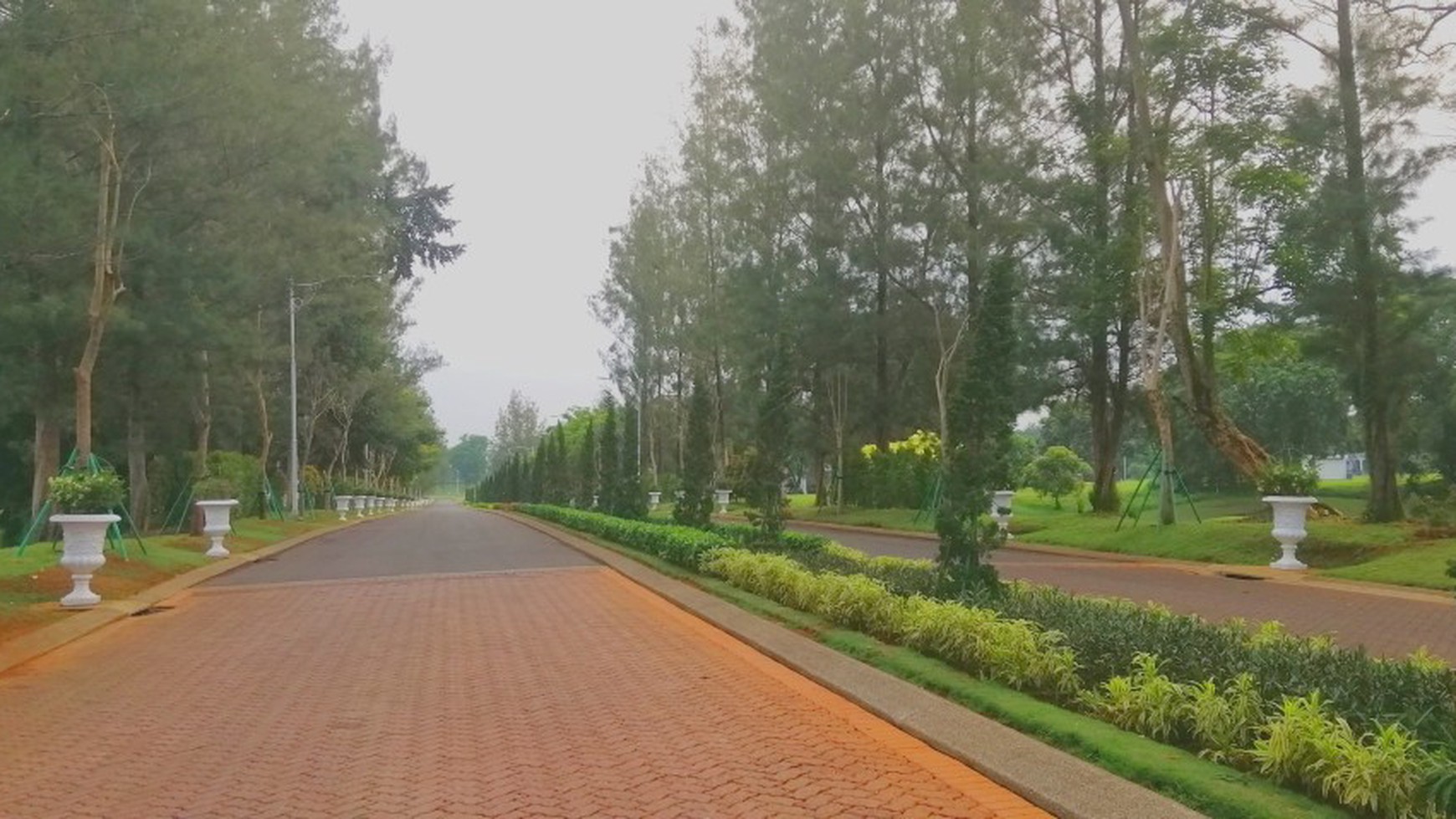 Paramount Hill Golf Residence kavling siap bangun