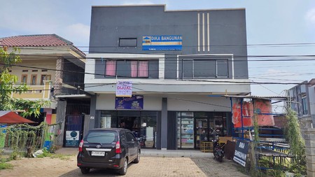 Jalan Gondang Belakang Grand Wisata Bekasi, ruko gandeng strategis dijual cepat.