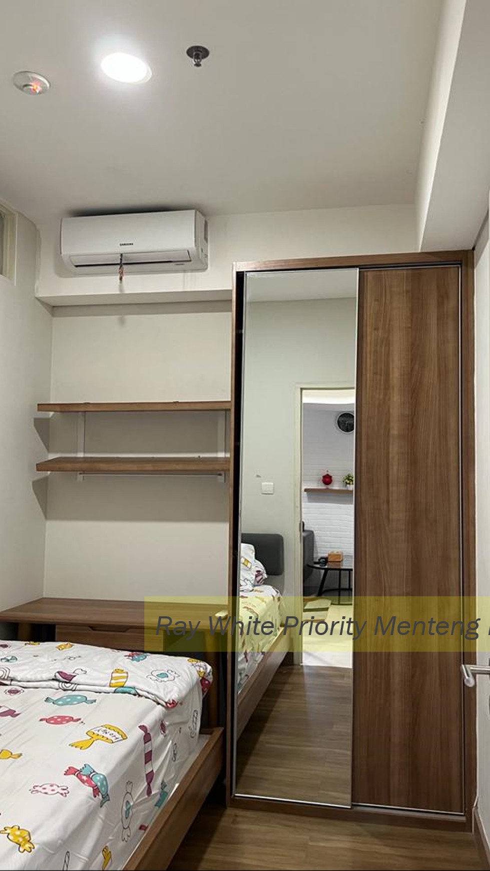 Jual Cepat, 2 Bedroom Corner Apartment, Fully Furnished, di Tangcity Superblock, Kota Tangerang