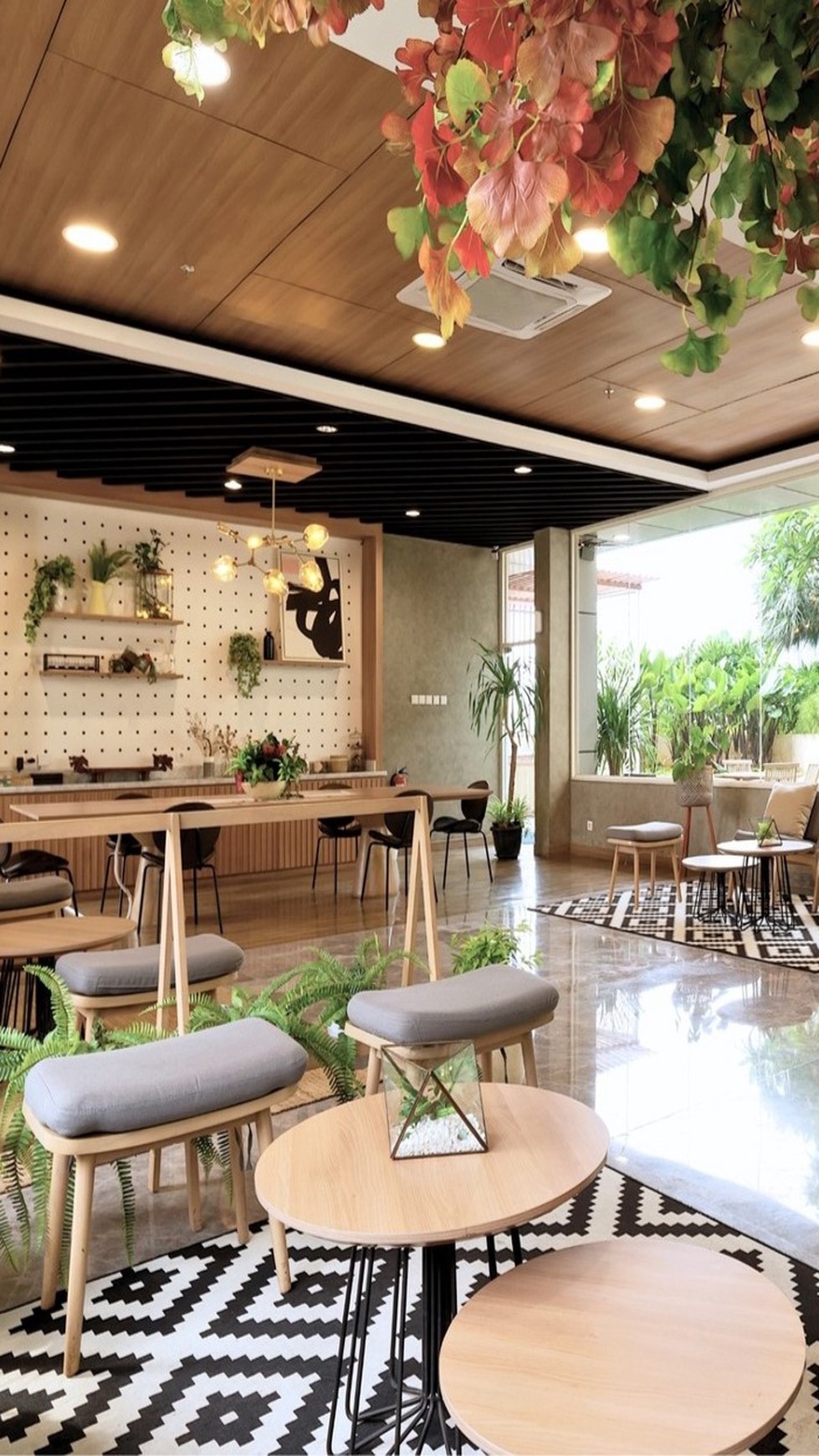 Jual Cepat, 2 Bedroom Corner Apartment, Fully Furnished, di Tangcity Superblock, Kota Tangerang