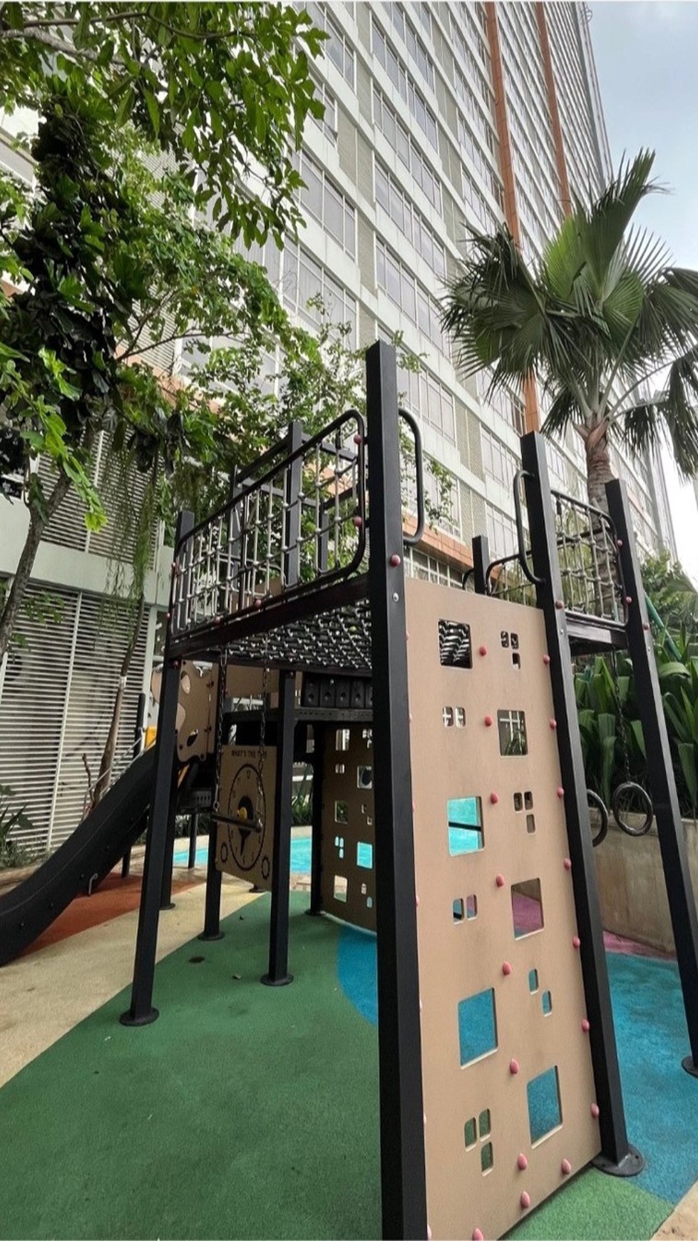 Jual Cepat, 2 Bedroom Corner Apartment, Fully Furnished, di Tangcity Superblock, Kota Tangerang