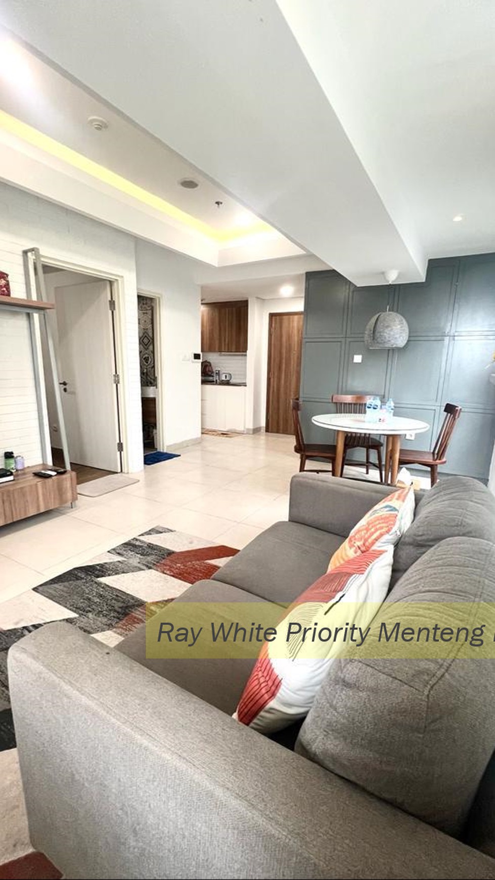 Jual Cepat, 2 Bedroom Corner Apartment, Fully Furnished, di Tangcity Superblock, Kota Tangerang