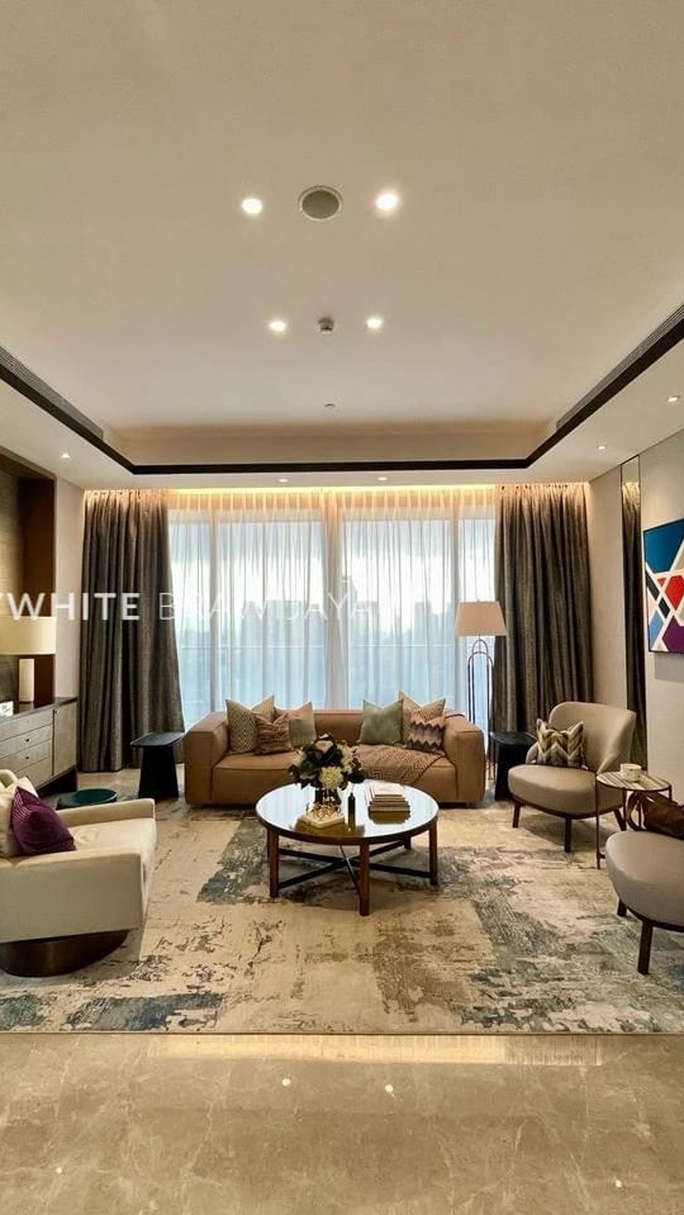 Exclusive & Luxurious PENTHOUSE