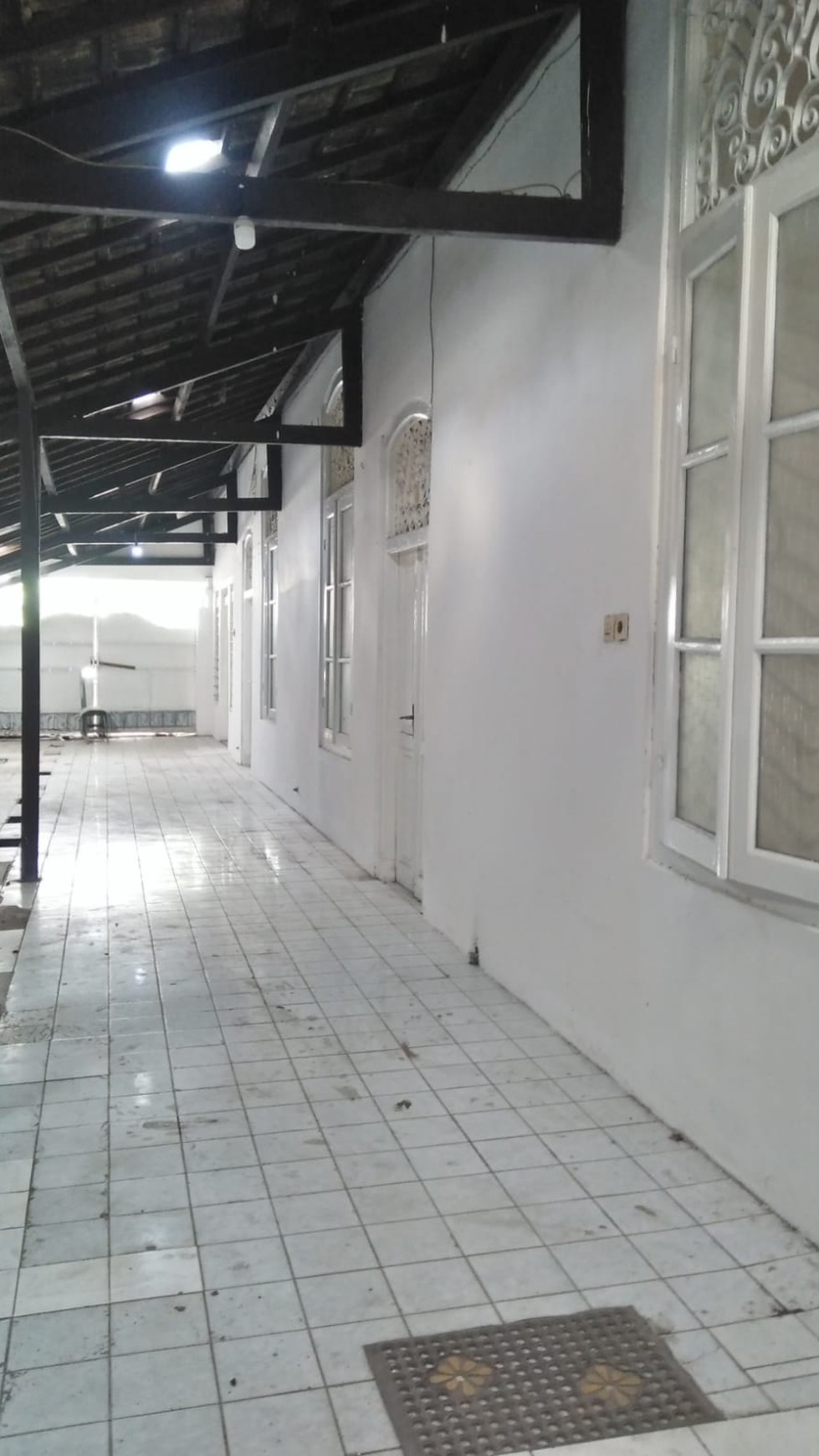 1572. Dijual Rumah Nias (daerah Gubeng) Surabaya Pusat
