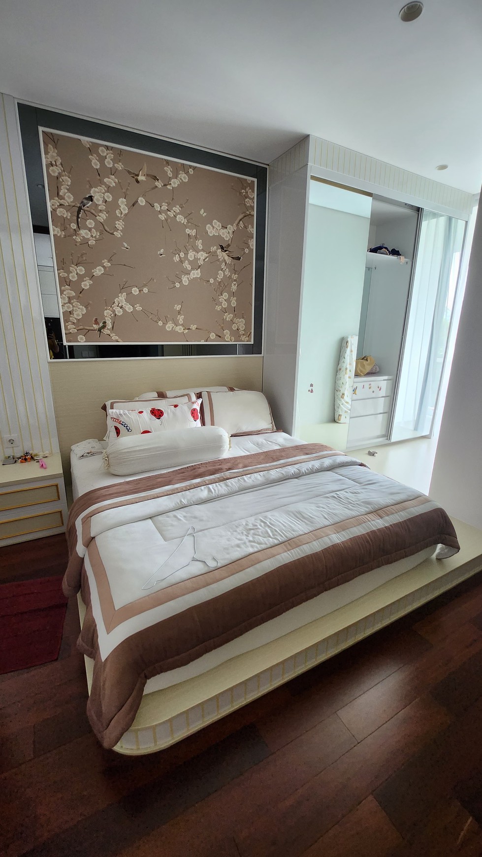 MURAH Dijual Apartemen Rosebay Graha Family 2 Bedroom FULL FURNISHED Tower B Lantai 3 Best City View dekat Pakuwon Mall, National Hospital
