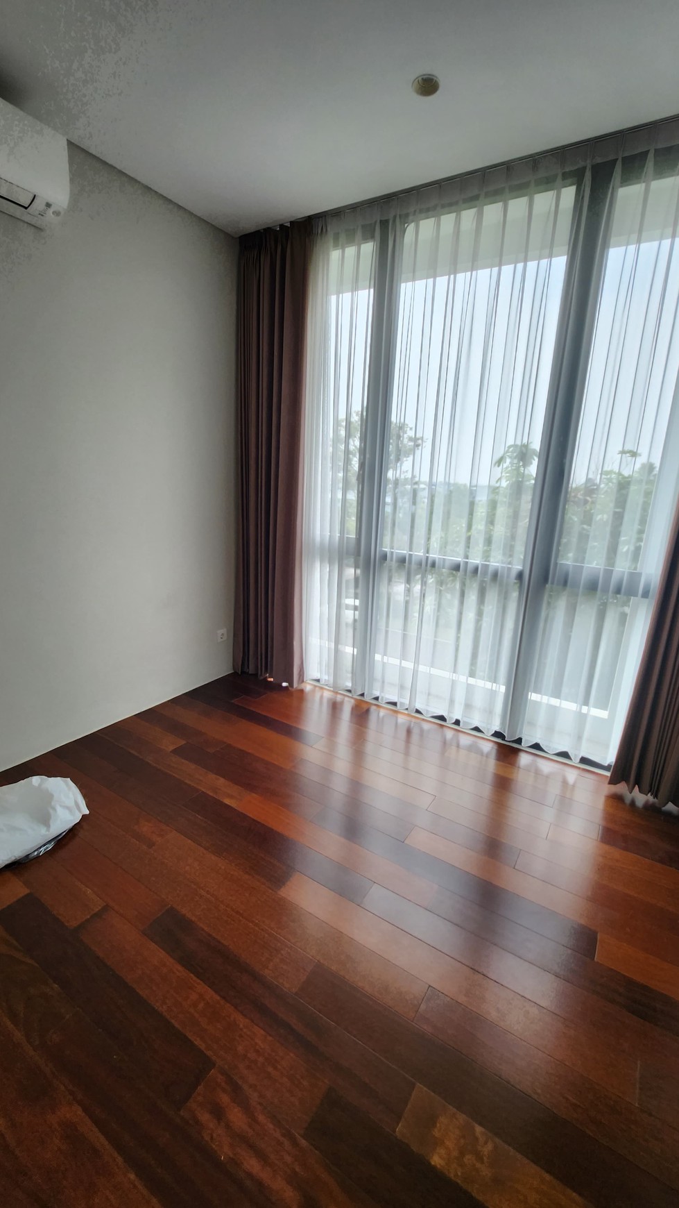 MURAH Dijual Apartemen Rosebay Graha Family 2 Bedroom FULL FURNISHED Tower B Lantai 3 Best City View dekat Pakuwon Mall, National Hospital