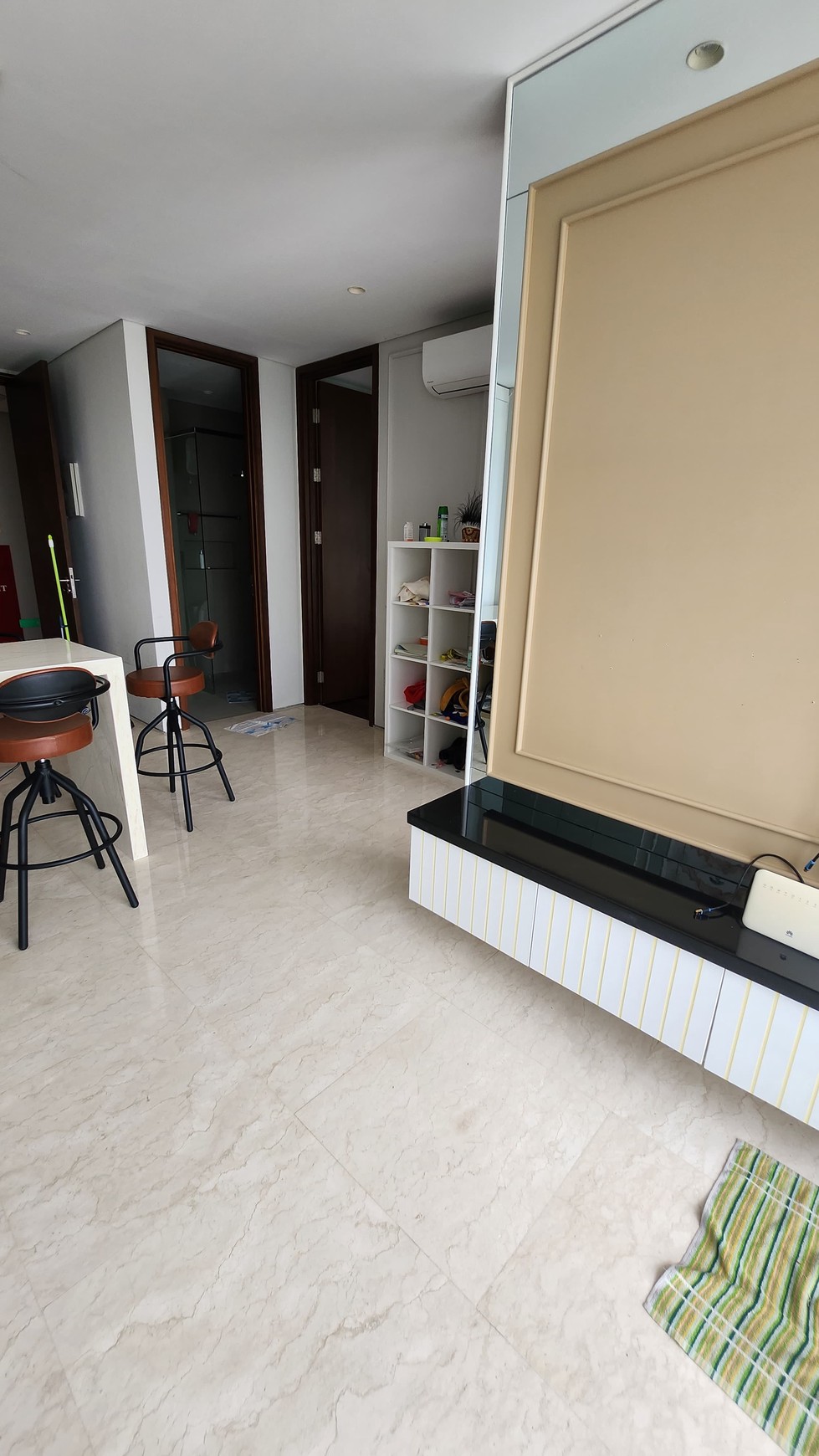 MURAH Dijual Apartemen Rosebay Graha Family 2 Bedroom FULL FURNISHED Tower B Lantai 3 Best City View dekat Pakuwon Mall, National Hospital