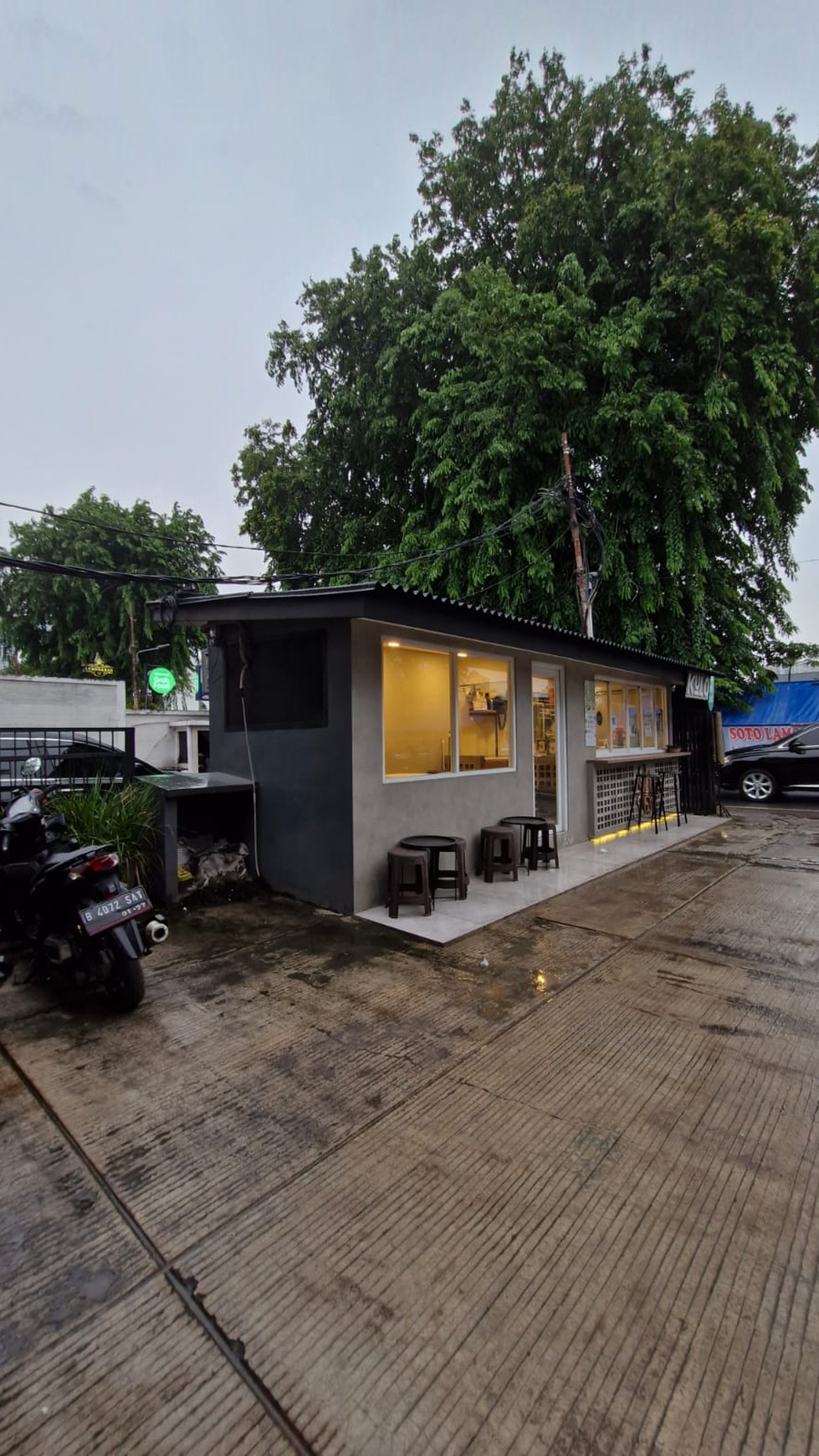 Jual Rumah + Tempat Usaha Kemang 