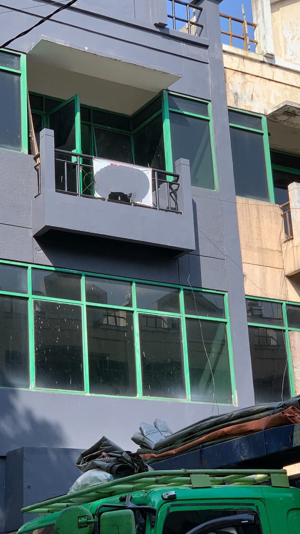 1570. Ruko pengampon Square Surabaya