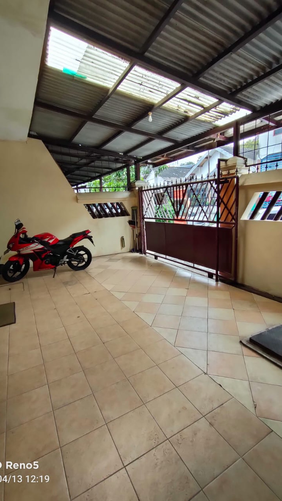 1568. Rumah kost Jl. Siwalankerto Permai I Surabaya Selatan
