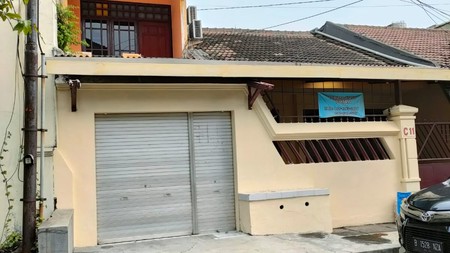 1568. Rumah kost  Jl. Siwalankerto Permai I Surabaya Selatan 