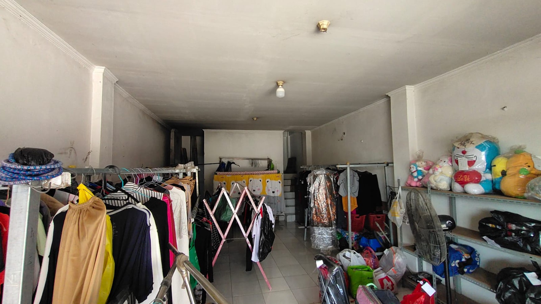 Ruko Casa Gardenia Wanasari Cibitung Bekasi 2 lantai sangat strategis.