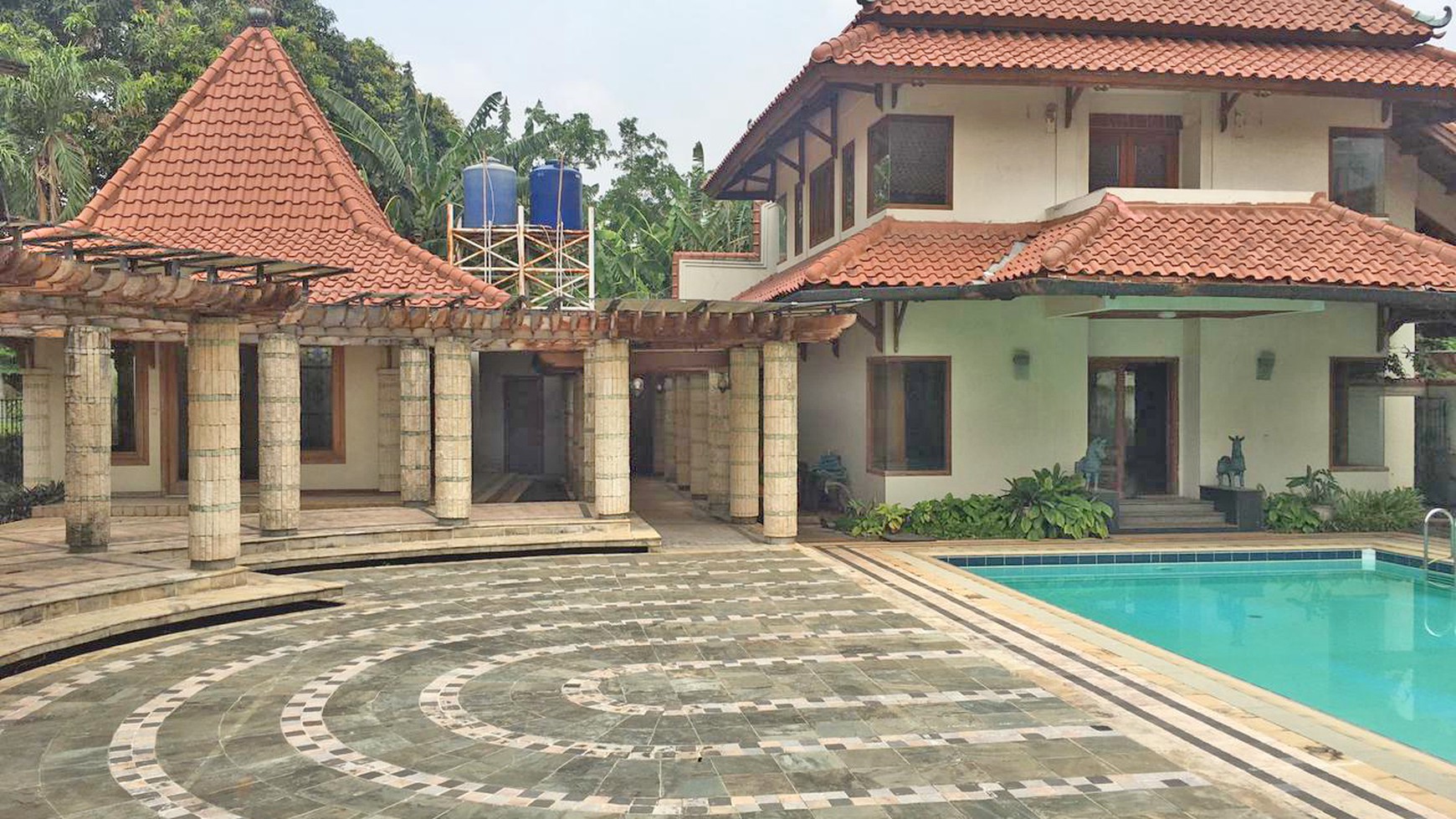 Rumah Tanah Luas Lokasi Exclusive Pondok Indah Jakarta Selatan