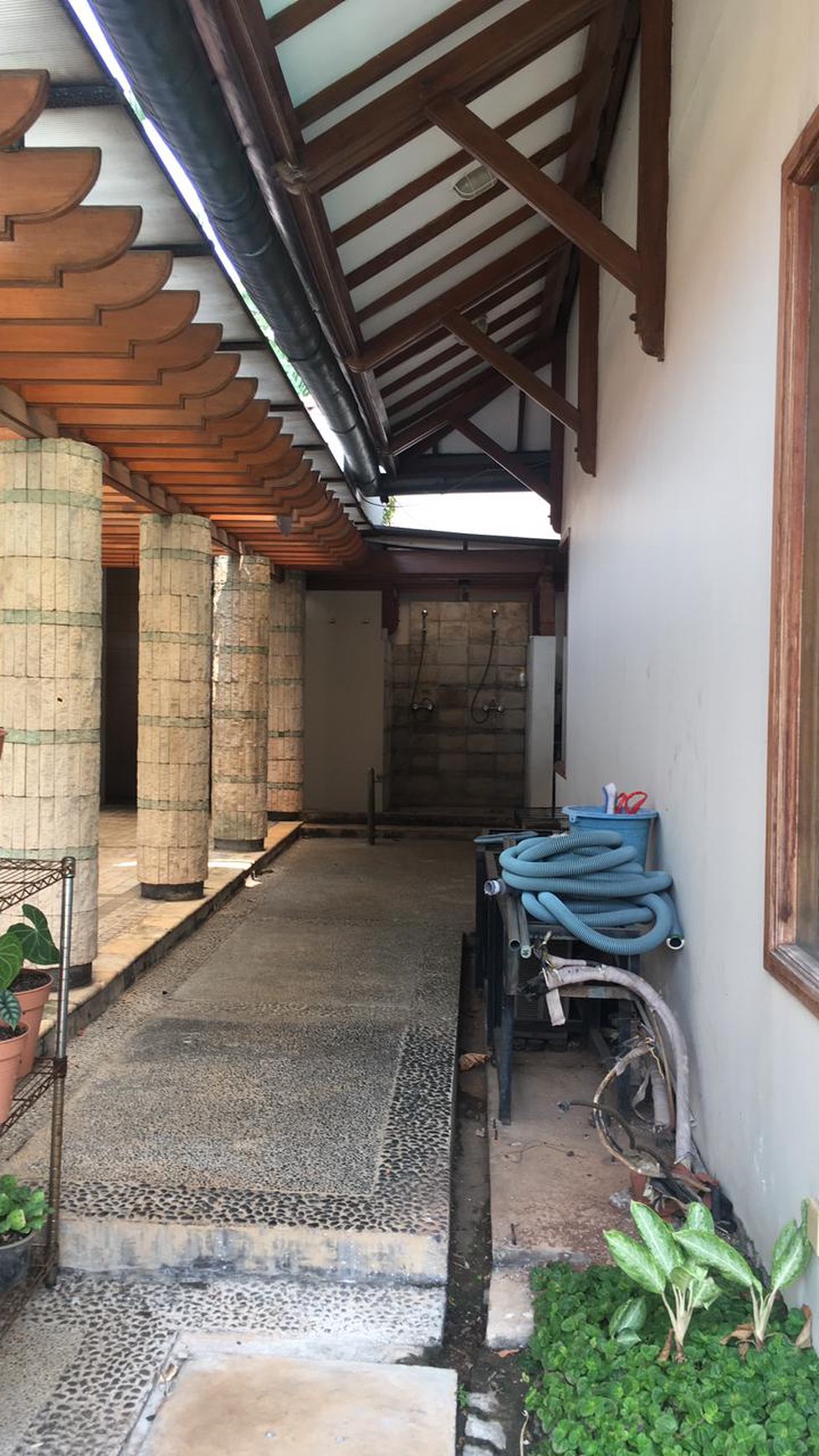 Rumah Tanah Luas Lokasi Exclusive Pondok Indah Jakarta Selatan