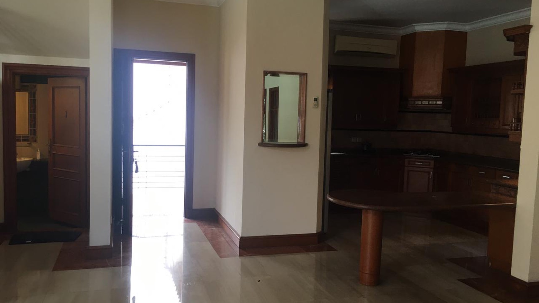 Rumah Tanah Luas Lokasi Exclusive Pondok Indah Jakarta Selatan