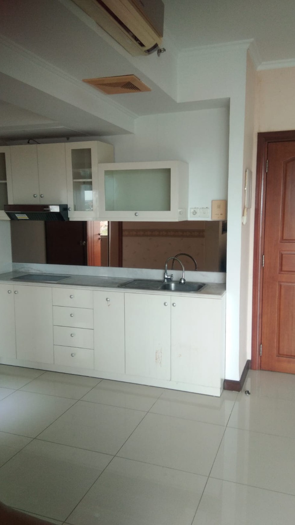 Dijual Apartemen Waterplace Tower E, Pakuwon Indah. Surabaya