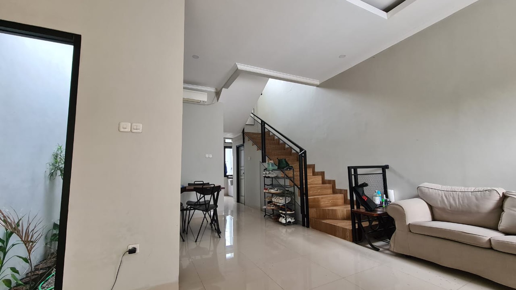 Rumah Idaman di Tengah Kemudahan di Cinere