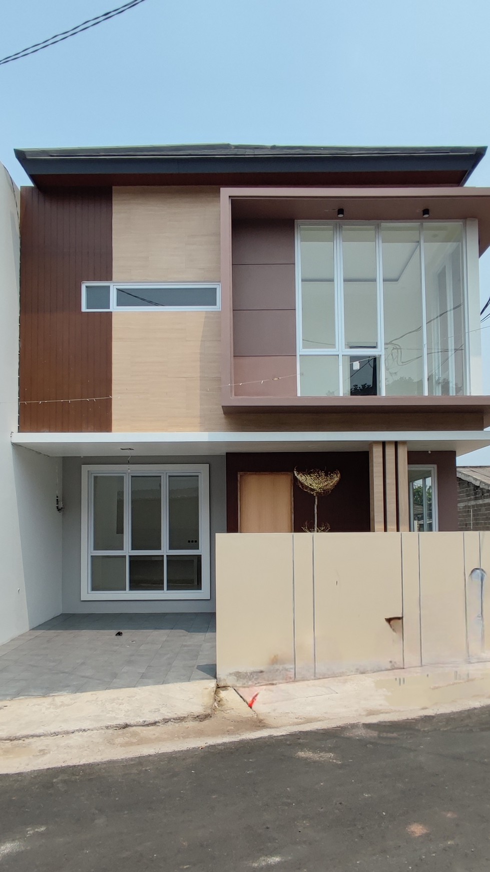 Rumah Bagus 2 Lantai Bumi Puspitek Asri