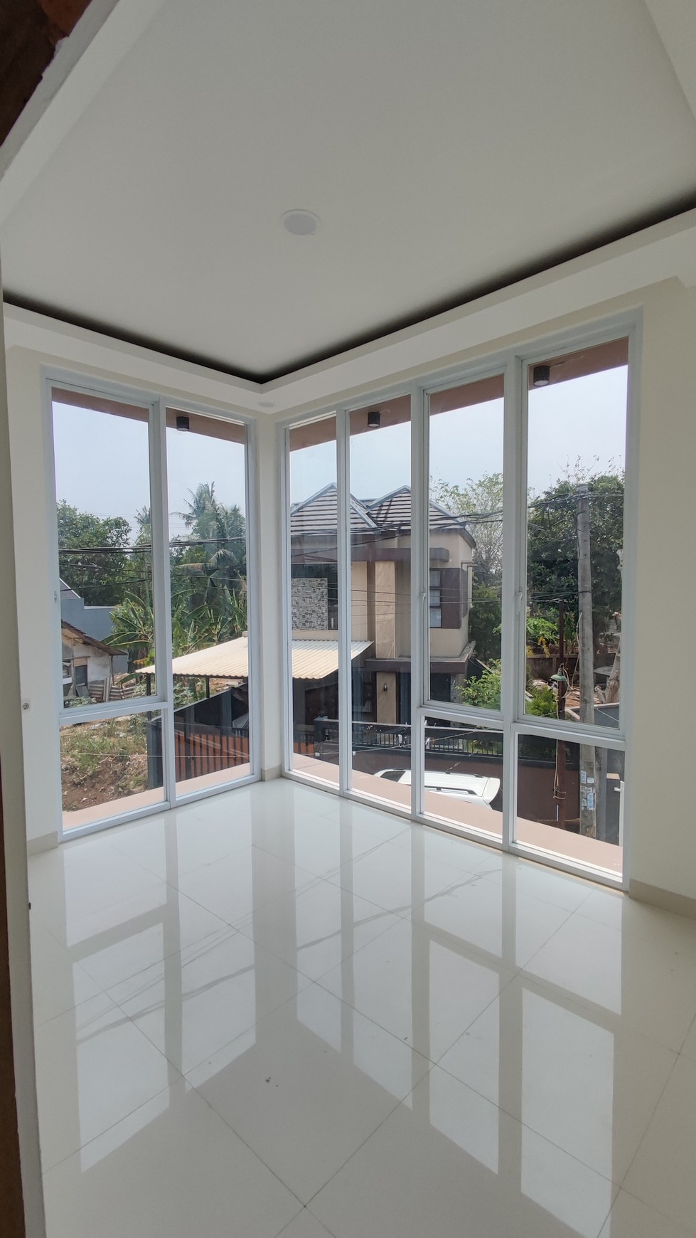 Rumah Bagus 2 Lantai Bumi Puspitek Asri