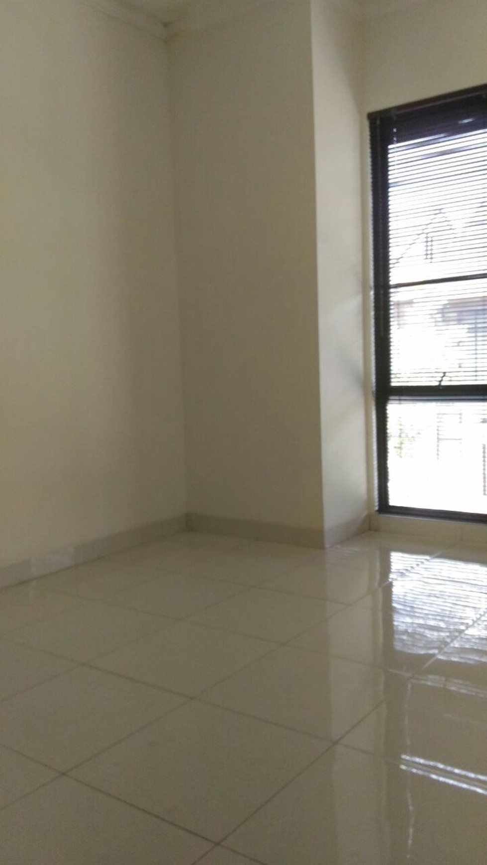 Rumah siap huni,dalam cluster,bagus, sektor 9 bintaro jaya.