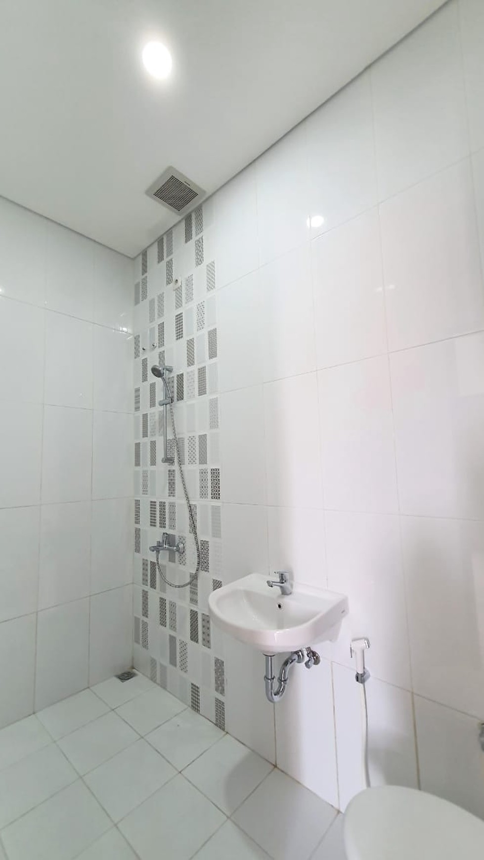 Rumah Baru Diarea Cluster Pangkalan Jati Akses Toll Deseri&JORR 