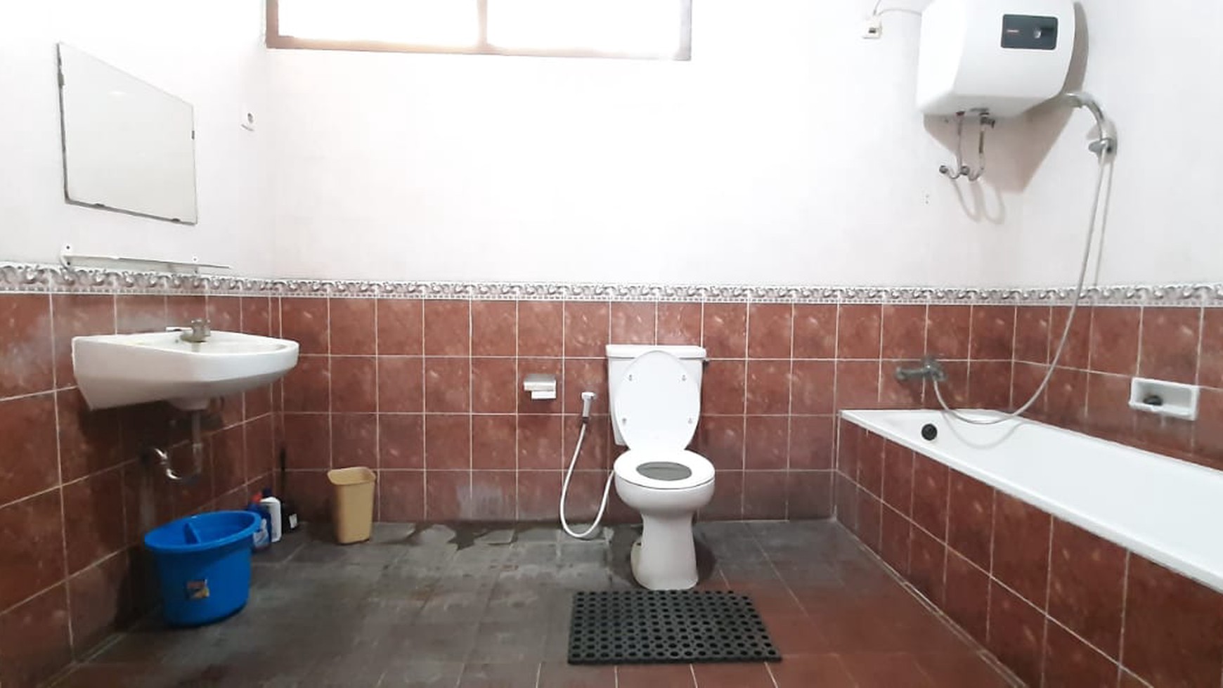 Rumah Luas Bagus Diarea Bumi Bintaro Permai Dekat Akses Toll 