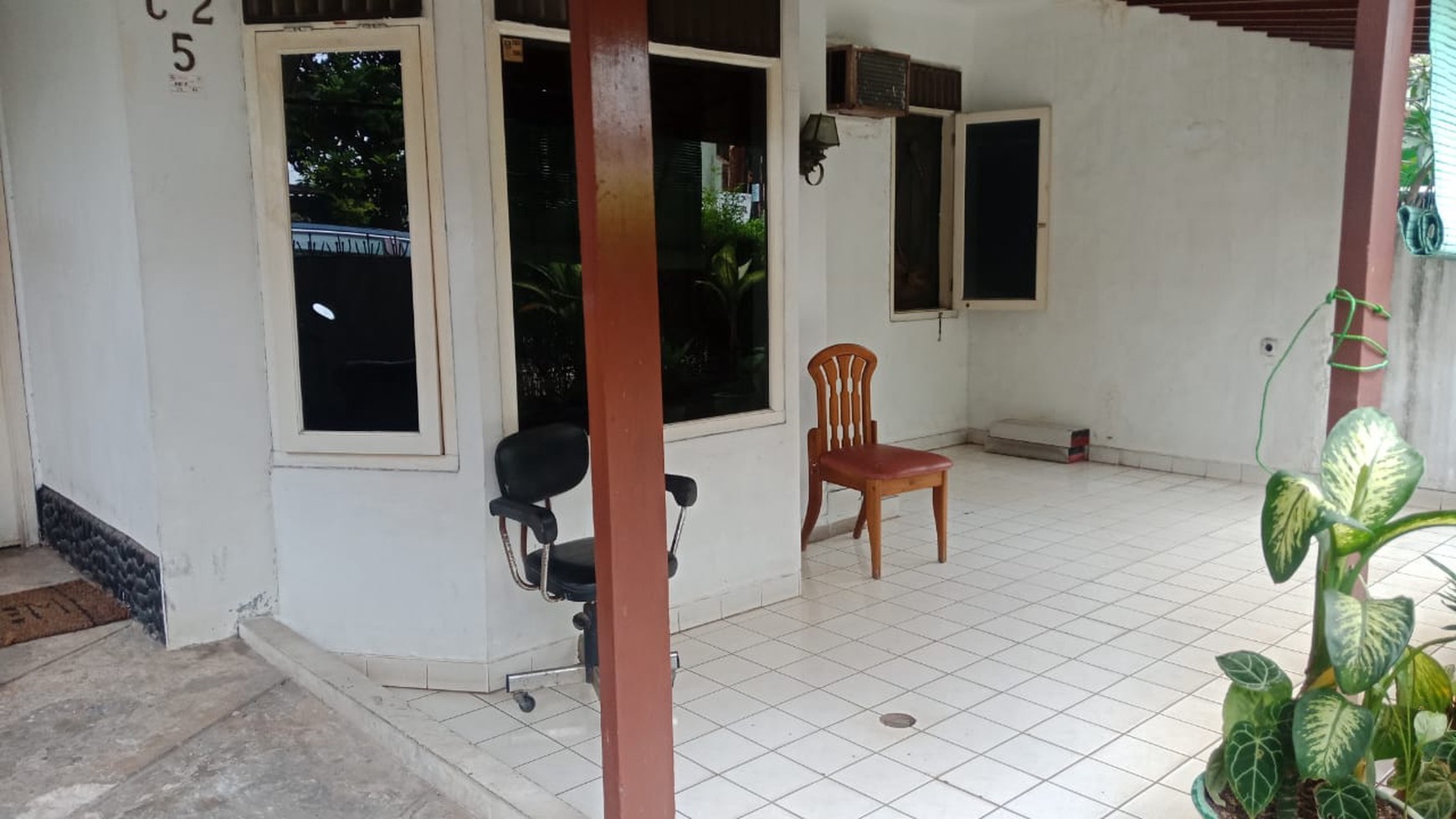 Rumah Standari Siap Huni Diarea Komplek Puri Flamboyan Rempoa