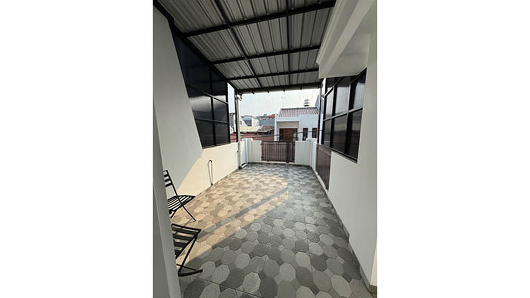 Rumah Kelapa Puan Timur, Kelapa Gading Luas 6x15m2