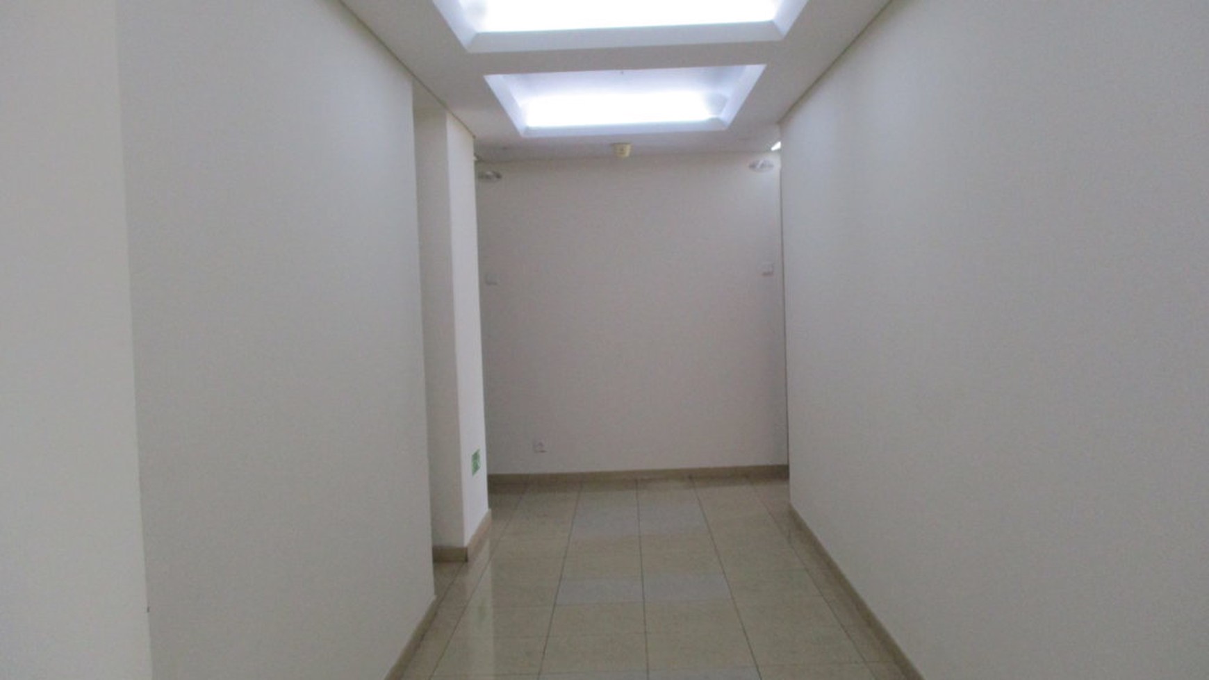 Disewakan Apartemen Waterplace Tower A, Type 3BR