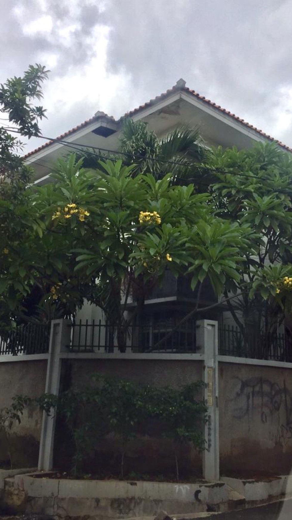 Dijual CEPAT Kos-kosan di Jl Anggrek Garuda, Slipi, Jakarta Barat 